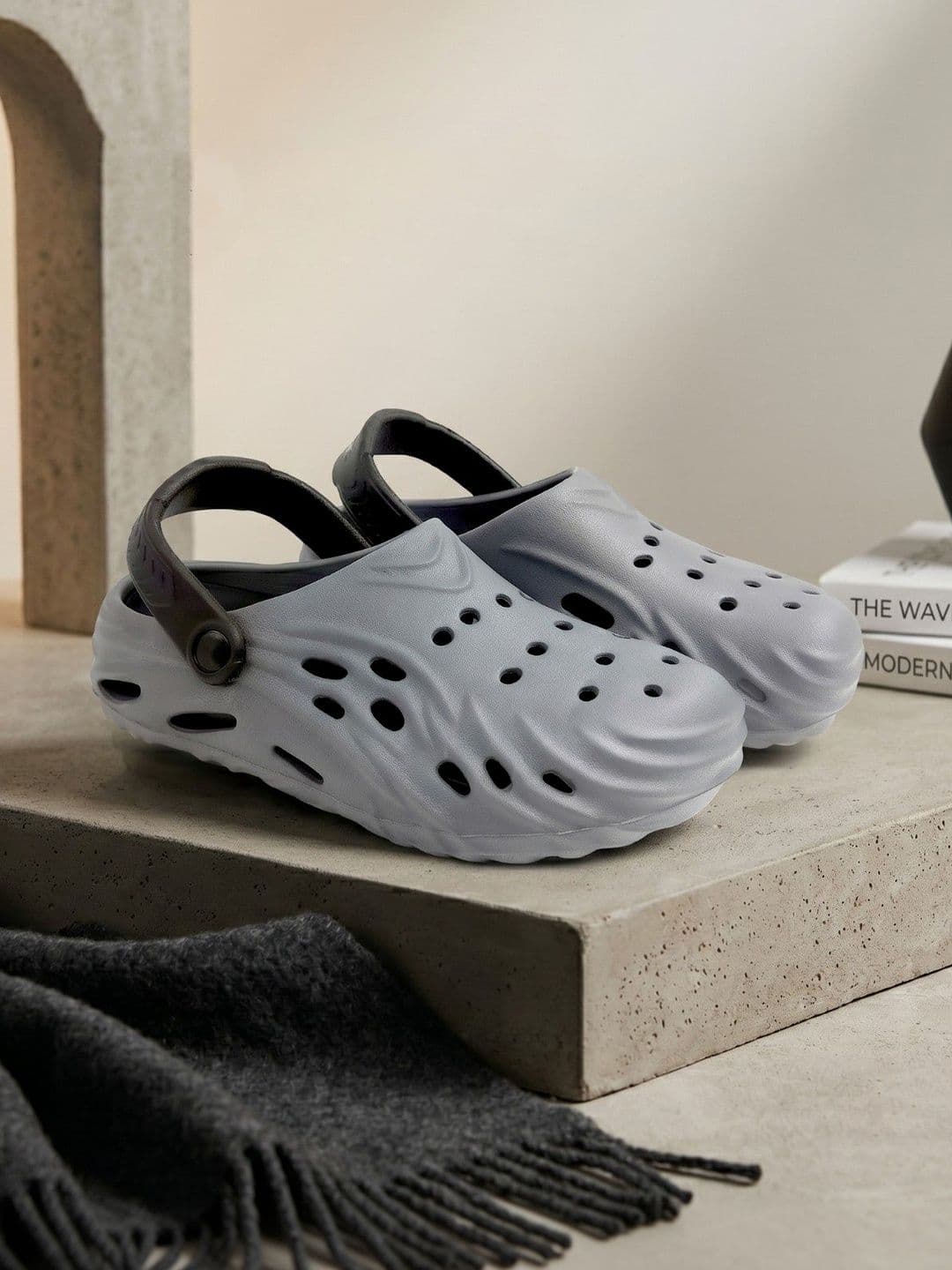 DRACKFOOT Men Clogs Sandals - view 1