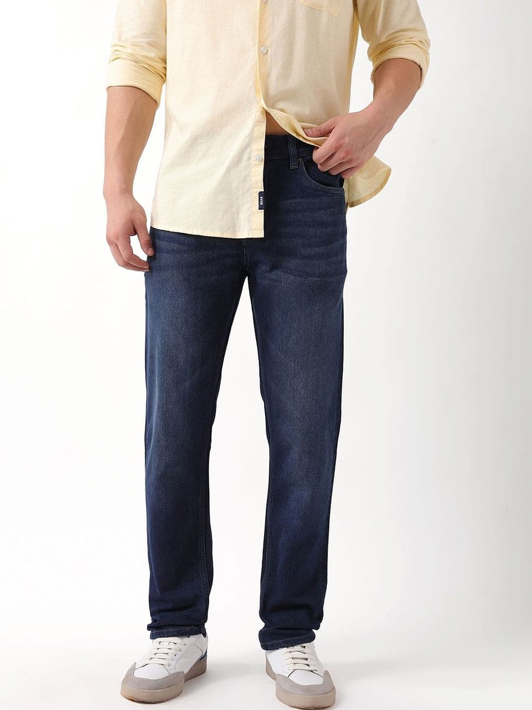 THE BEAR HOUSE Men Slim Fit Mid-Rise Light Fade Stretchable Jeans - view 1