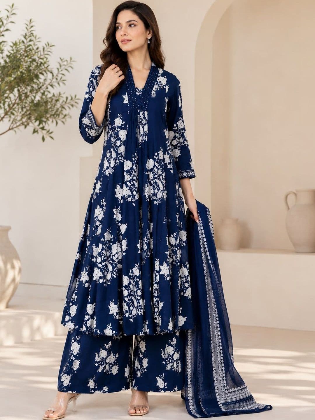Galbaliya Women Floral Printed Empire Pure Cotton Kurta with Palazzos & With Dupatta - view 1