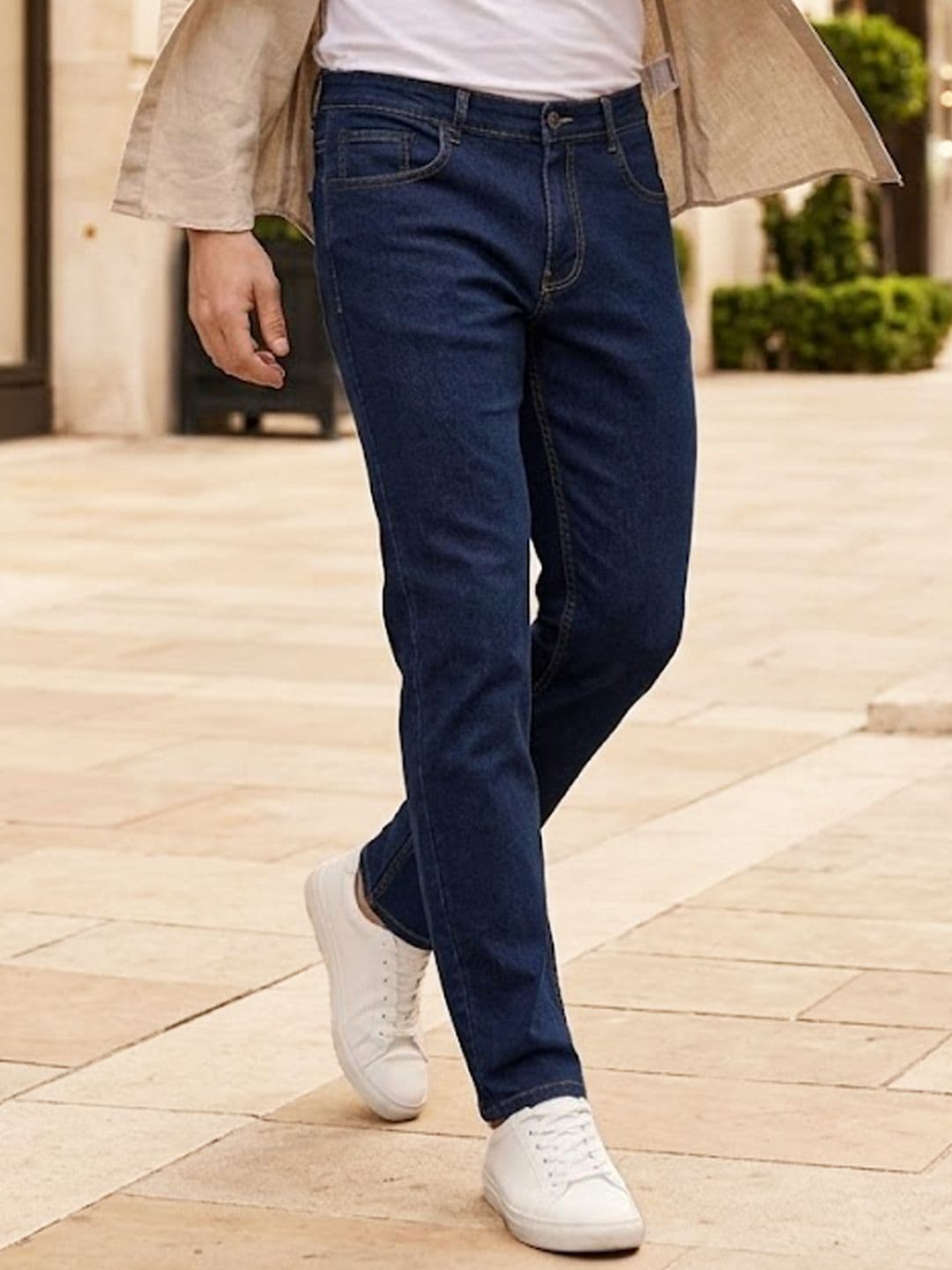 Urbano Fashion Men Blue Slim Fit Mid-Rise Clean Look Stretchable Jeans - view 1