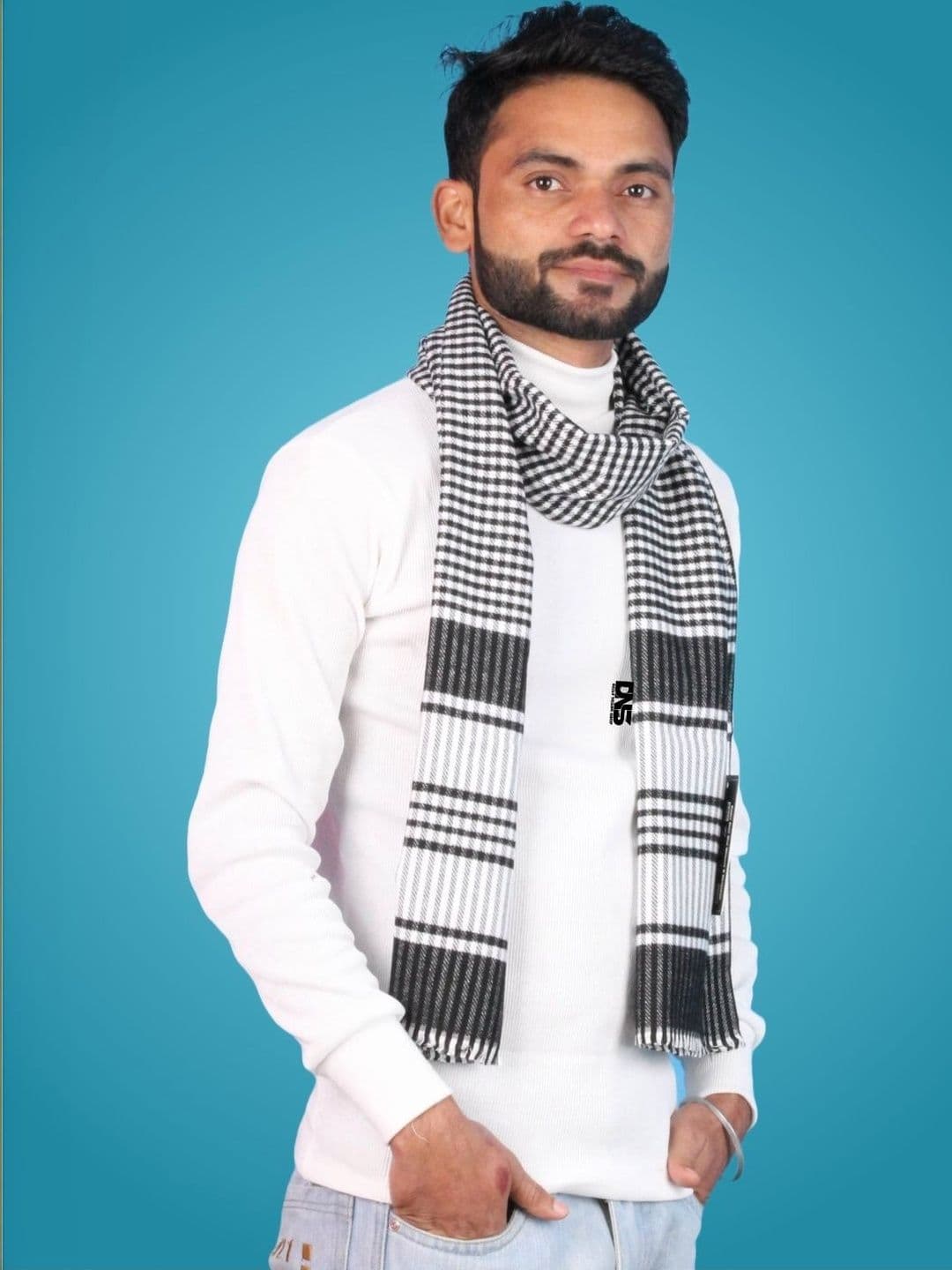 Daily Needs Shop Men Checked Merino Wool Mufflers - view 1