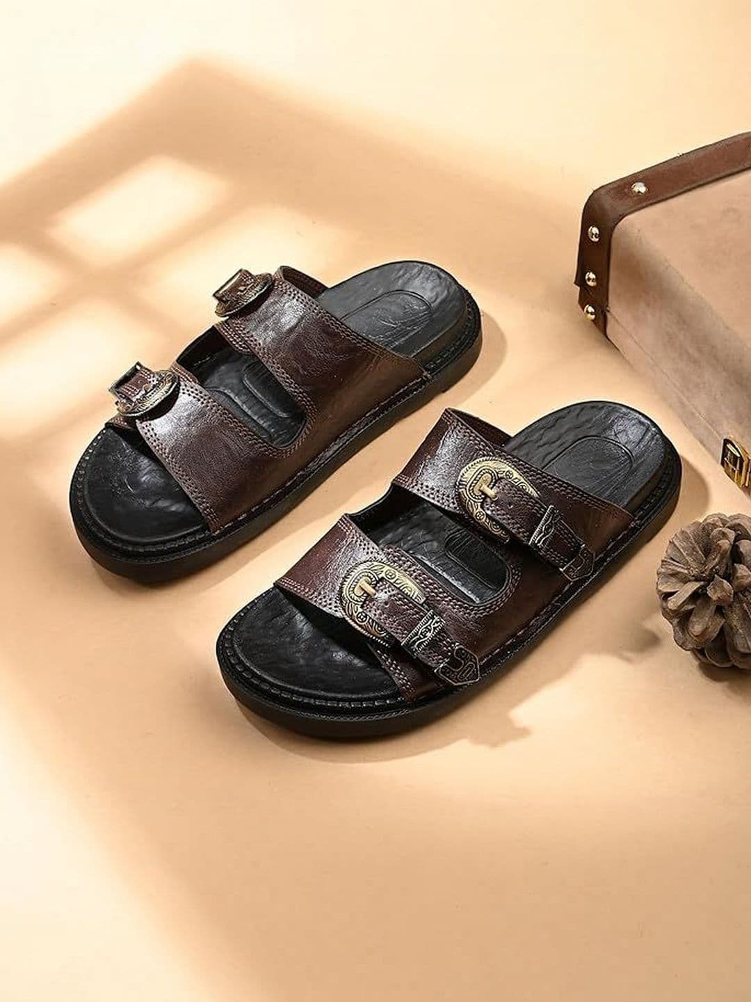 Vellinto Men Comfort Sandals - view 1