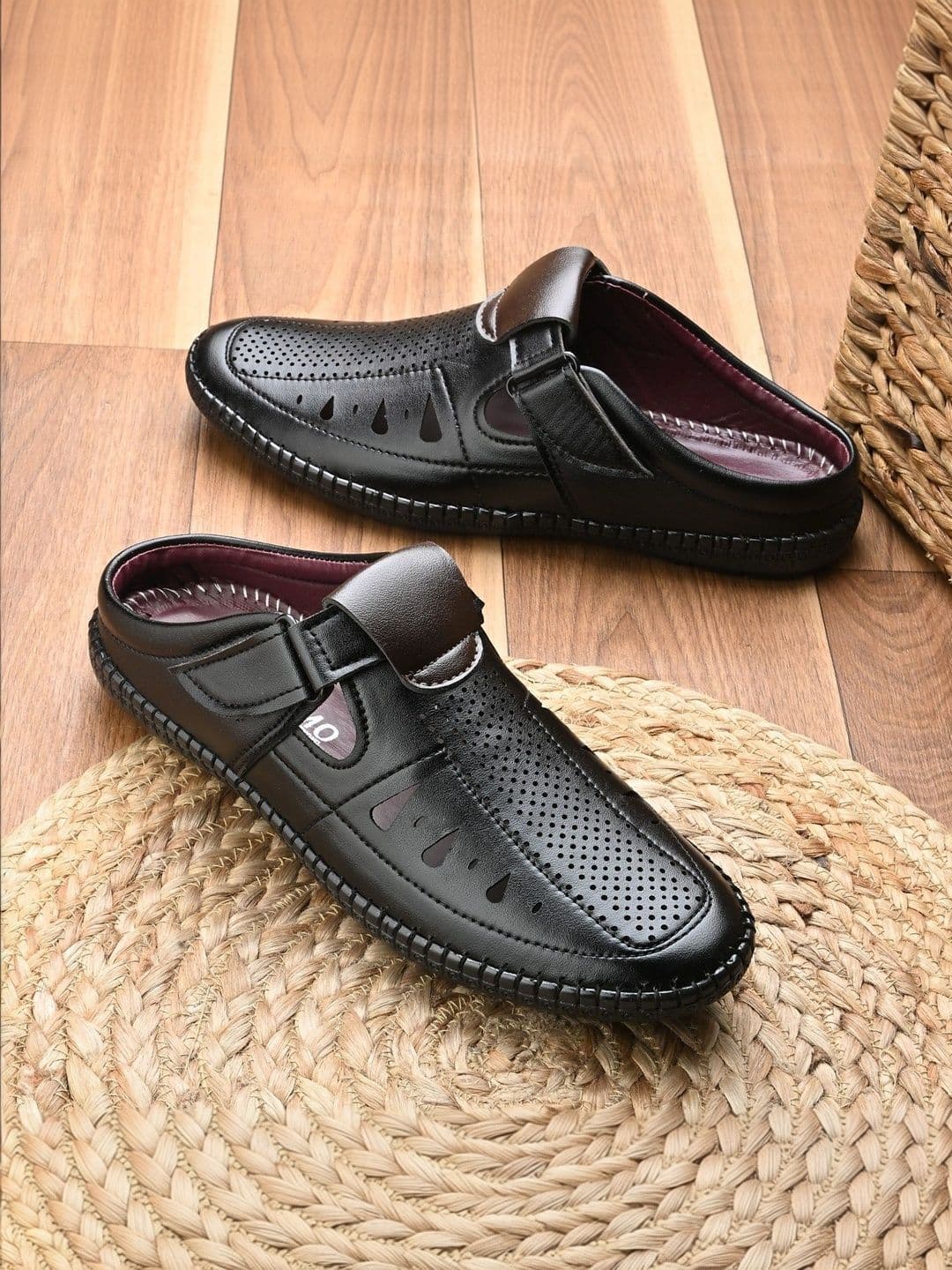HERE&NOW Men Shoe-Style Sandals - view 1