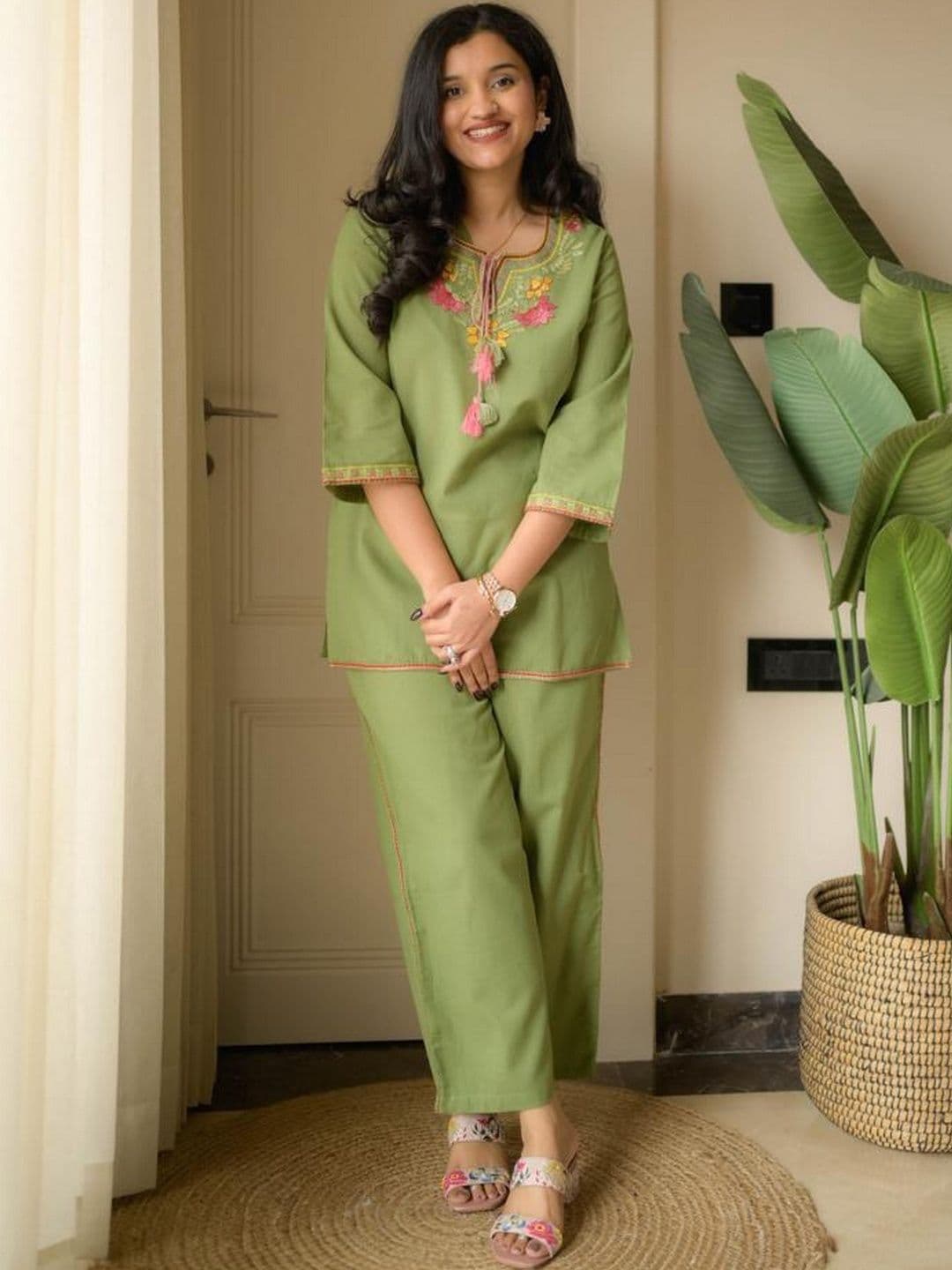 HIMAIRA FASHION Women Ethnic Motifs Embroidered Regular Thread Work Pure Cotton Kurta with Palazzos - view 1