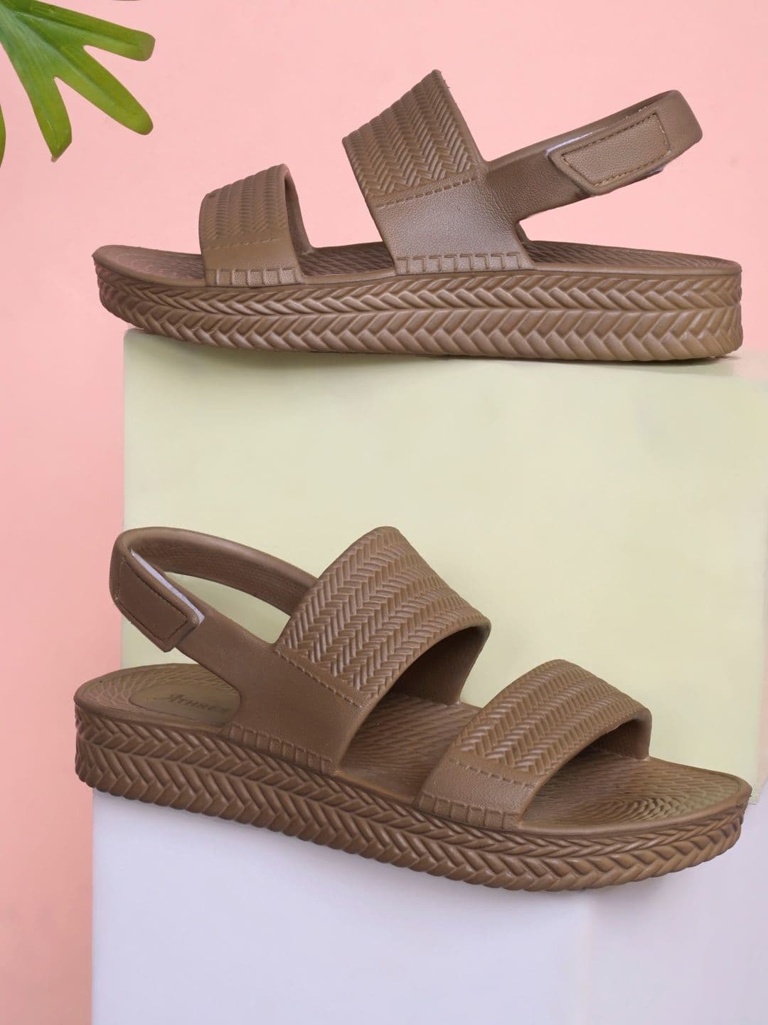 Athree Women Sliders - view 1