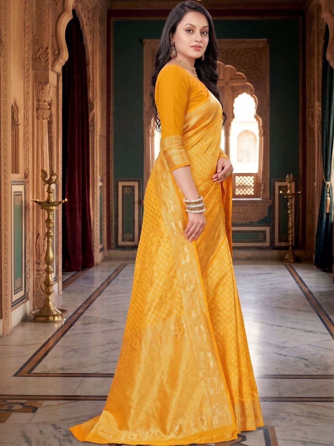 7Eleven Fashion Geomatric Woven Design Zari Art Silk Banarasi Saree With Blouse - view 1