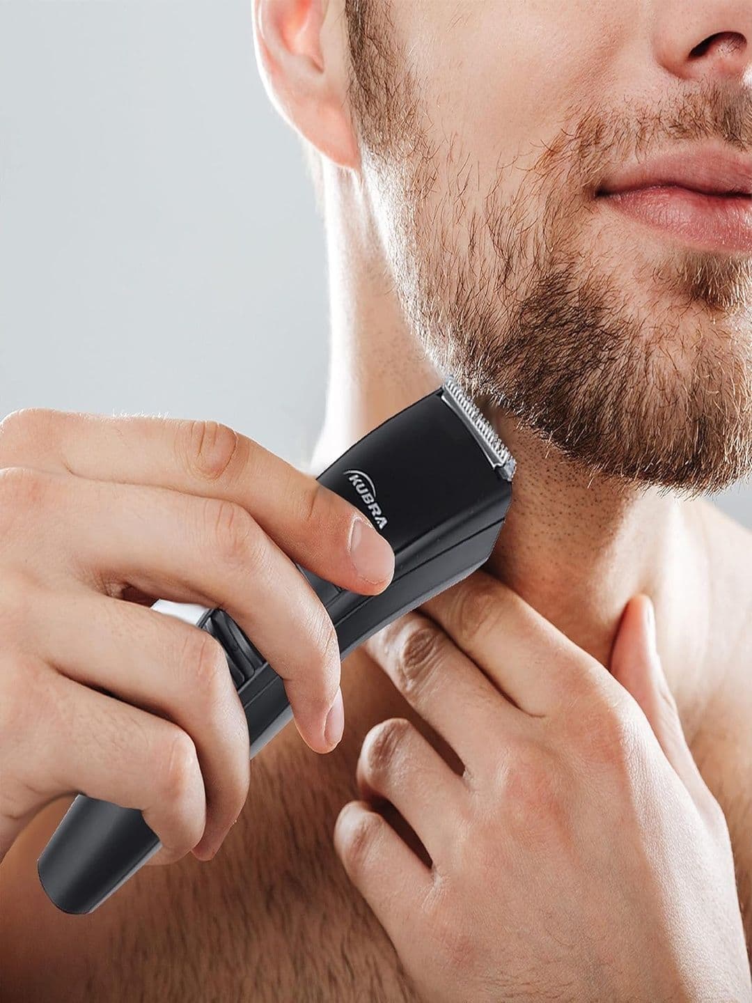 NOYMI Men Stainless-Steel Cordless Beard Trimmer With USB & Brush - view 1