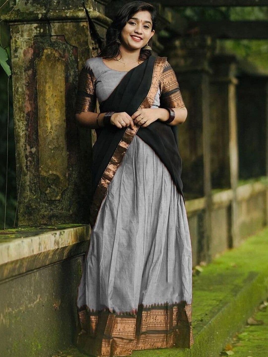 MANMOHITSAREE Unstitched Lehenga & Blouse With Dupatta - view 1