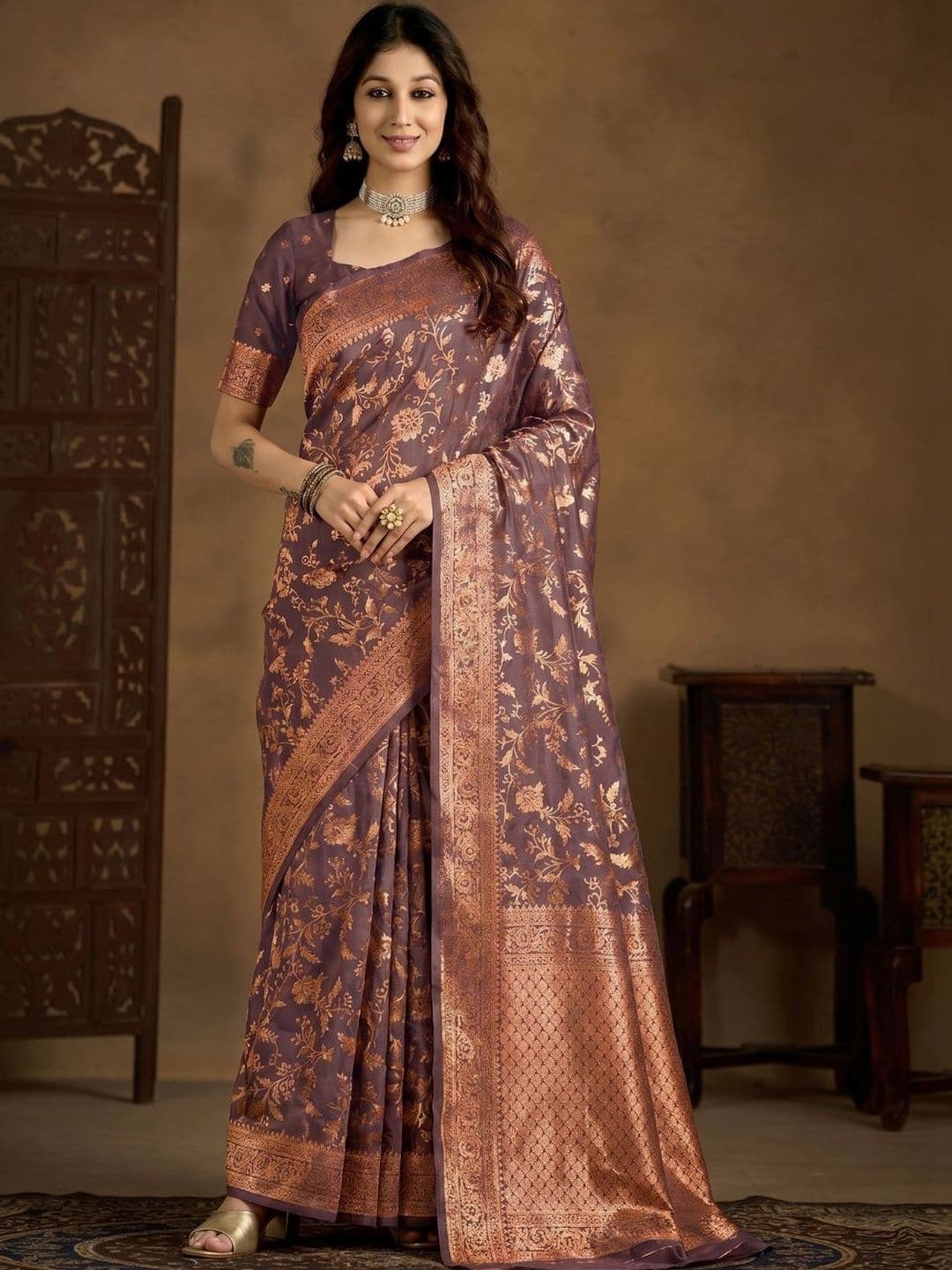 Ethnic Junction Woven Design Zari Silk Blend Banarasi Saree - view 1