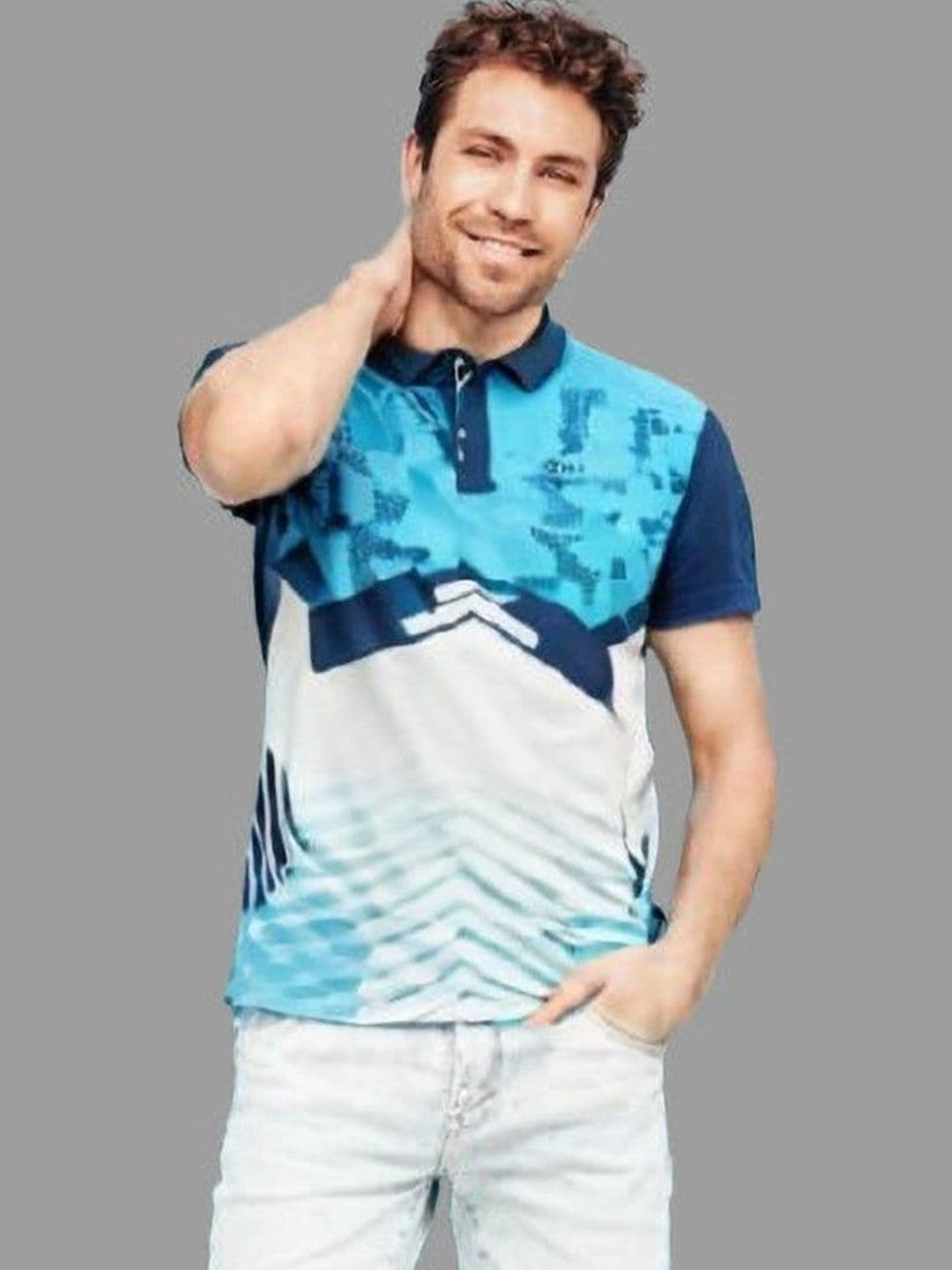 Lookswala Men Printed Polo Collar T-shirt - view 1