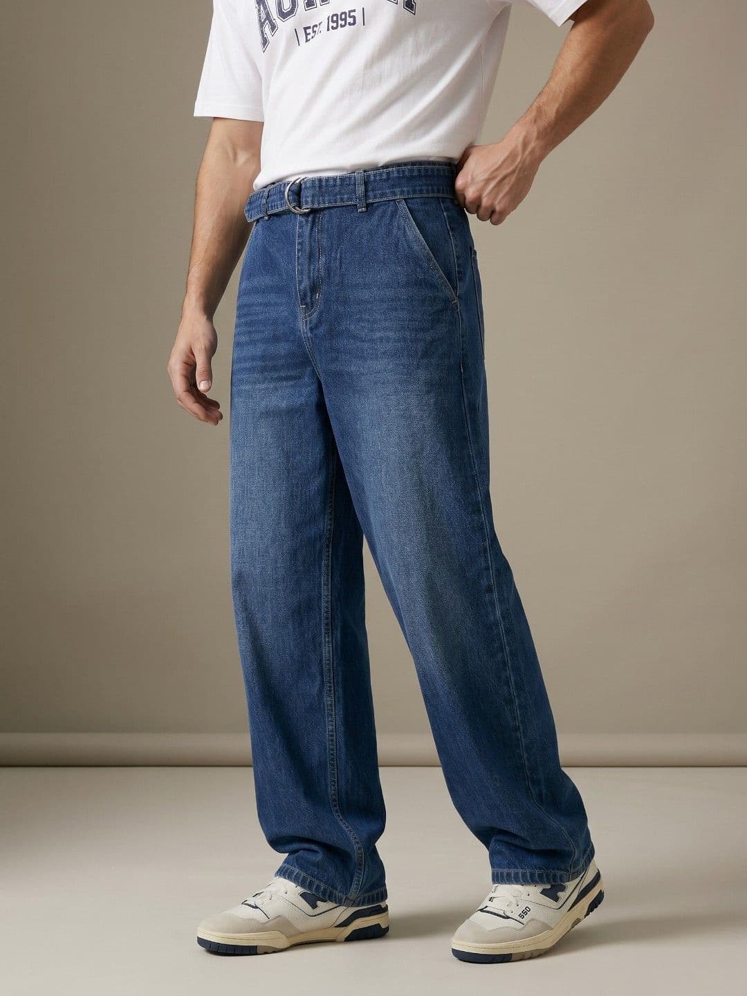 glitchez Men Regular Fit Mid-Rise Light Fade Jeans - view 1