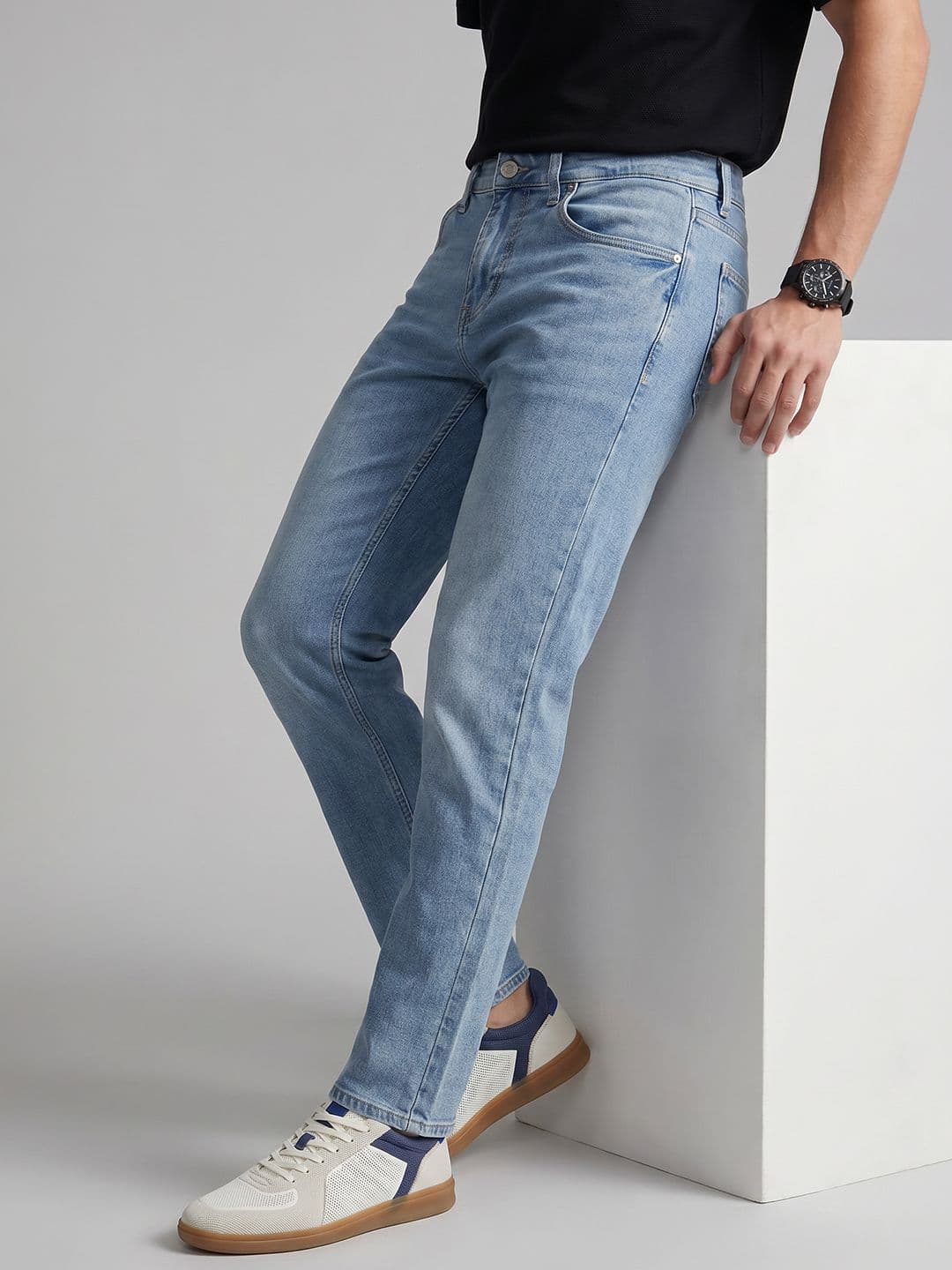 U.S. Polo Assn. Denim Co. Men Slim Tapered Fit Light Fade Stretchable Jeans - view 1