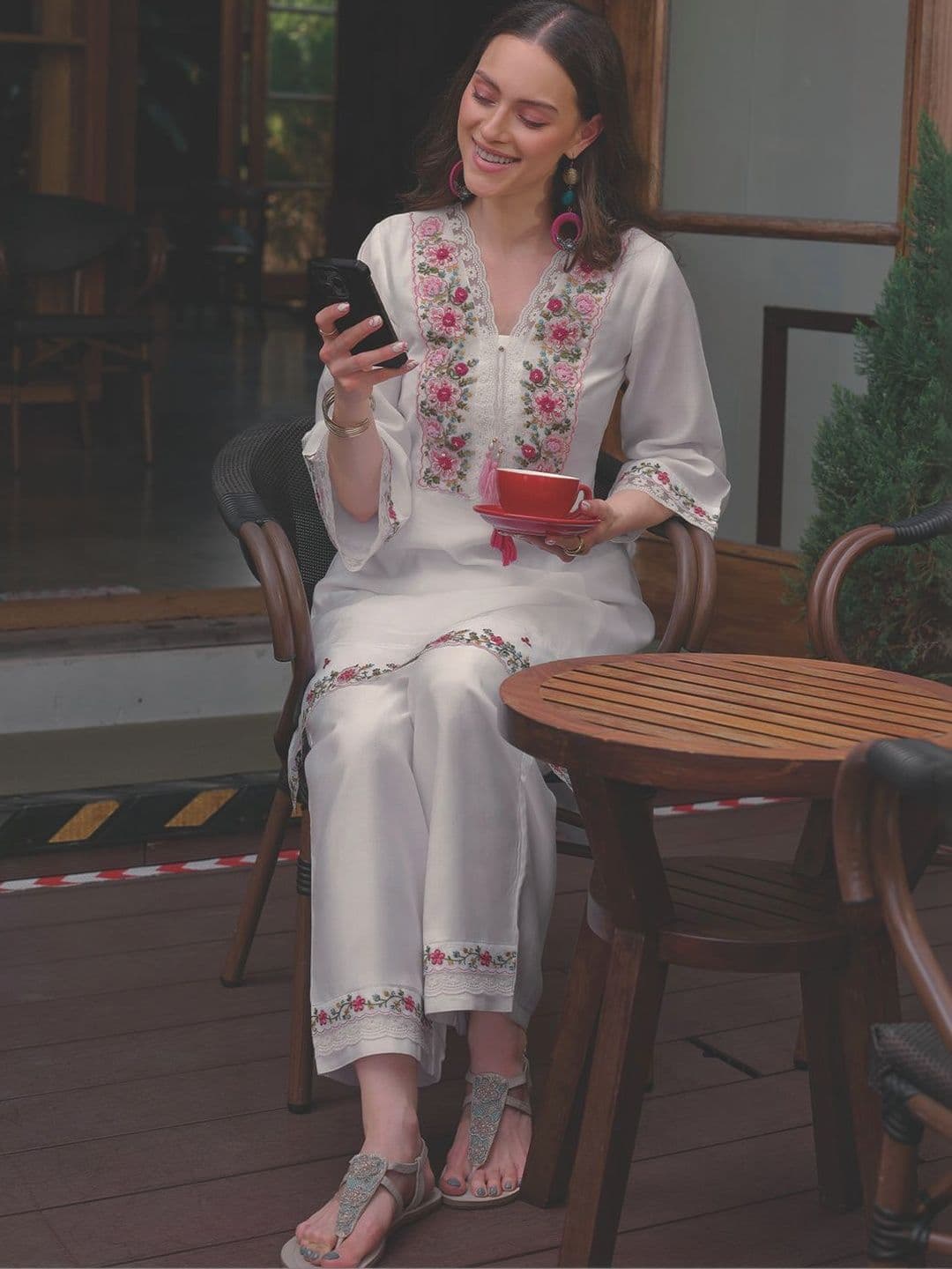 Indo Era Women Floral Embroidered Regular Thread Work Kurta with Trousers - view 1