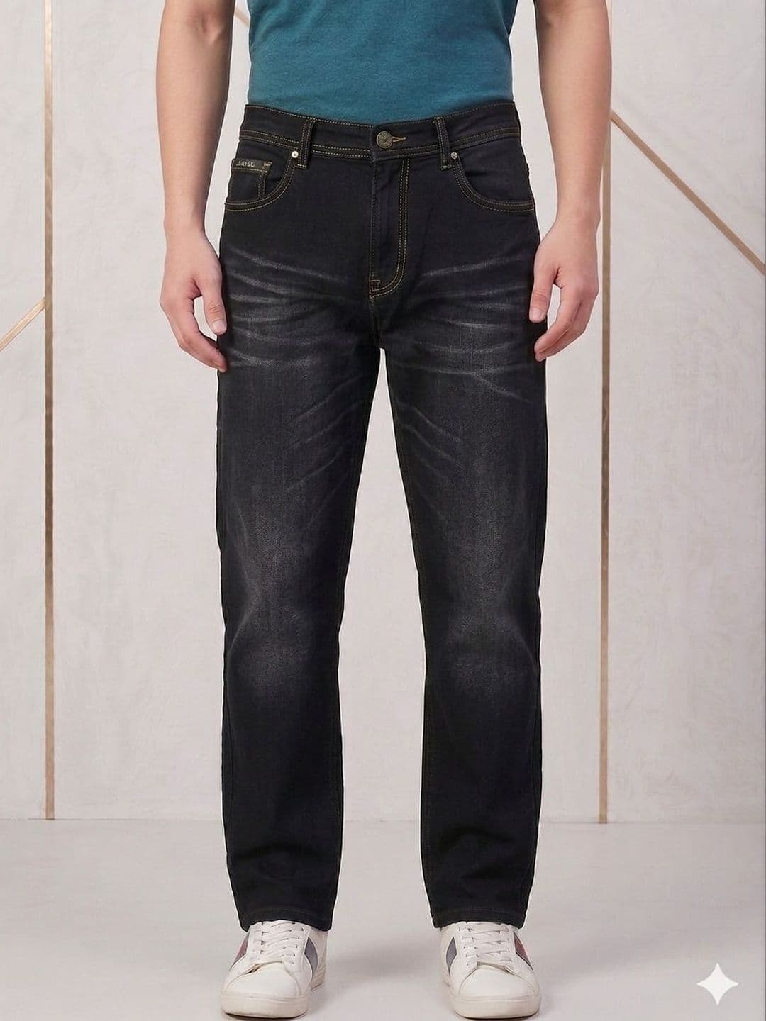 Podge Men Relaxed Fit Mid-Rise Low Distress Stretchable Jeans - view 1