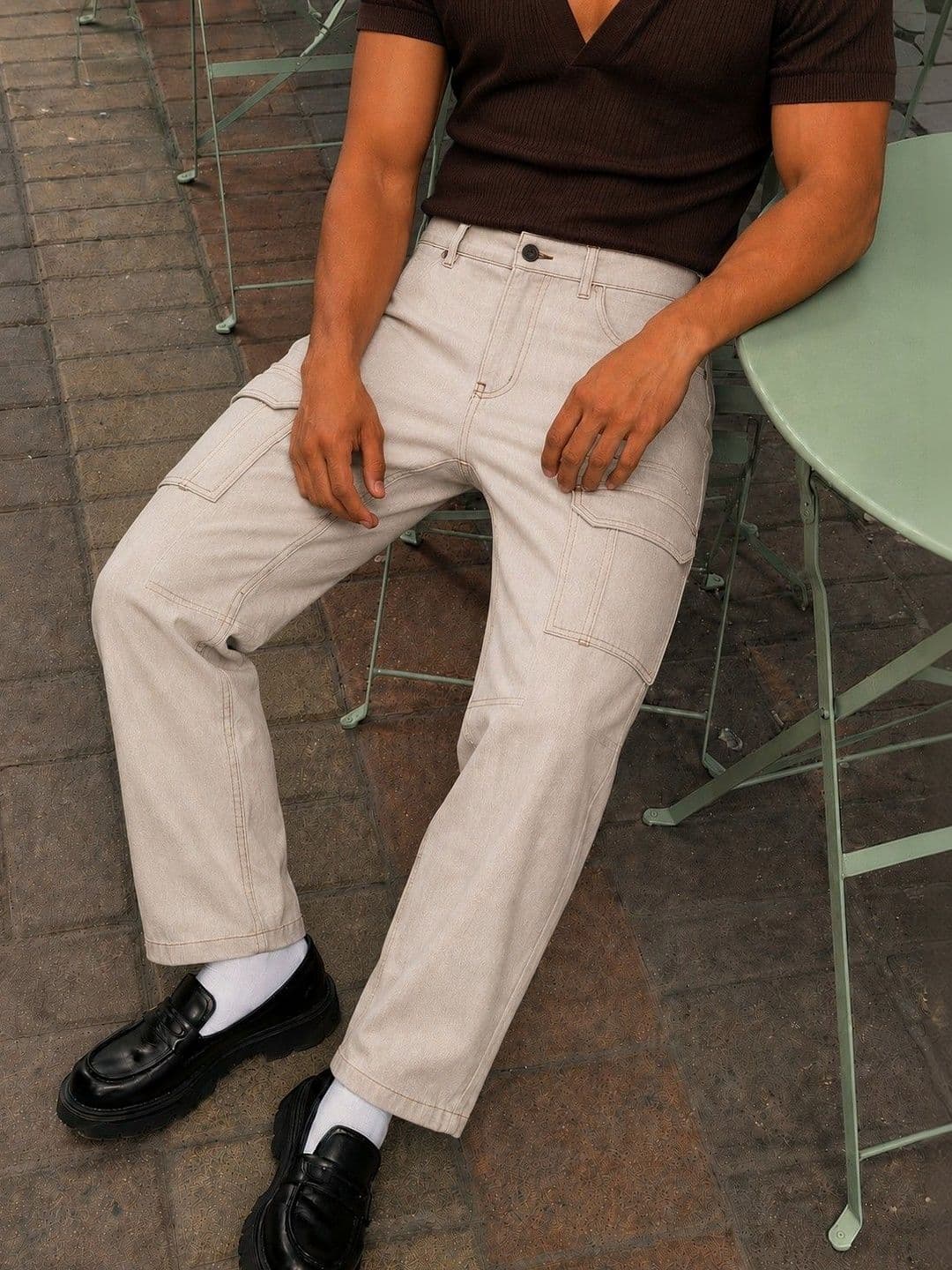 Bene Kleed Men Relaxed Fit Mid-Rise Light Fade Jeans - view 1