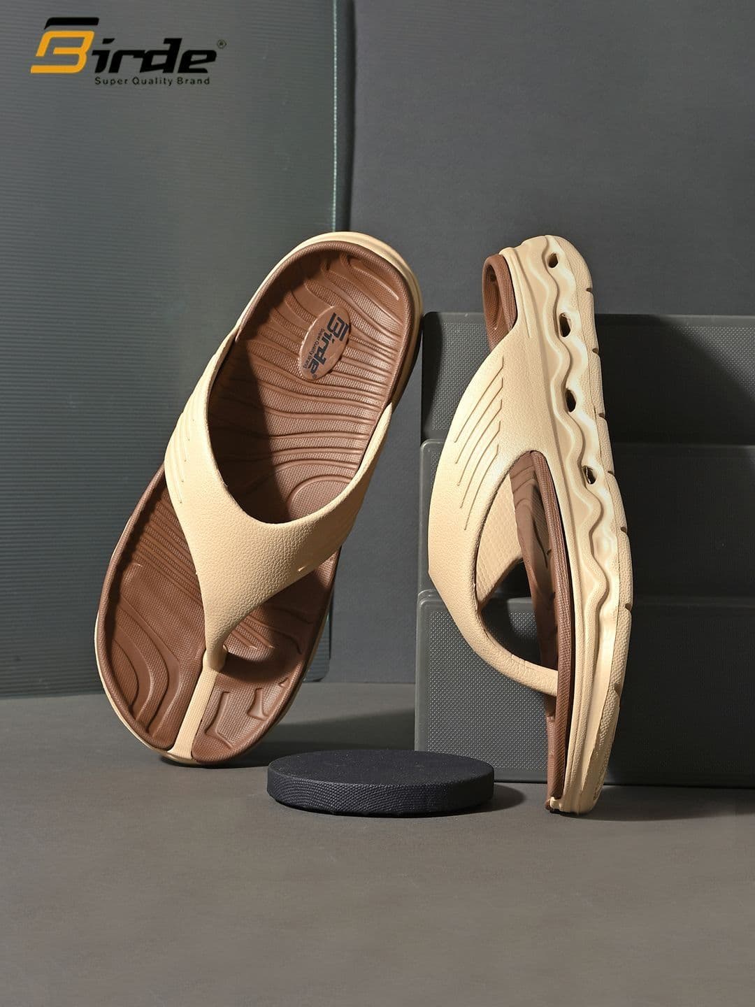 BIRDE Men Rubber Thong Flip-Flops - view 1