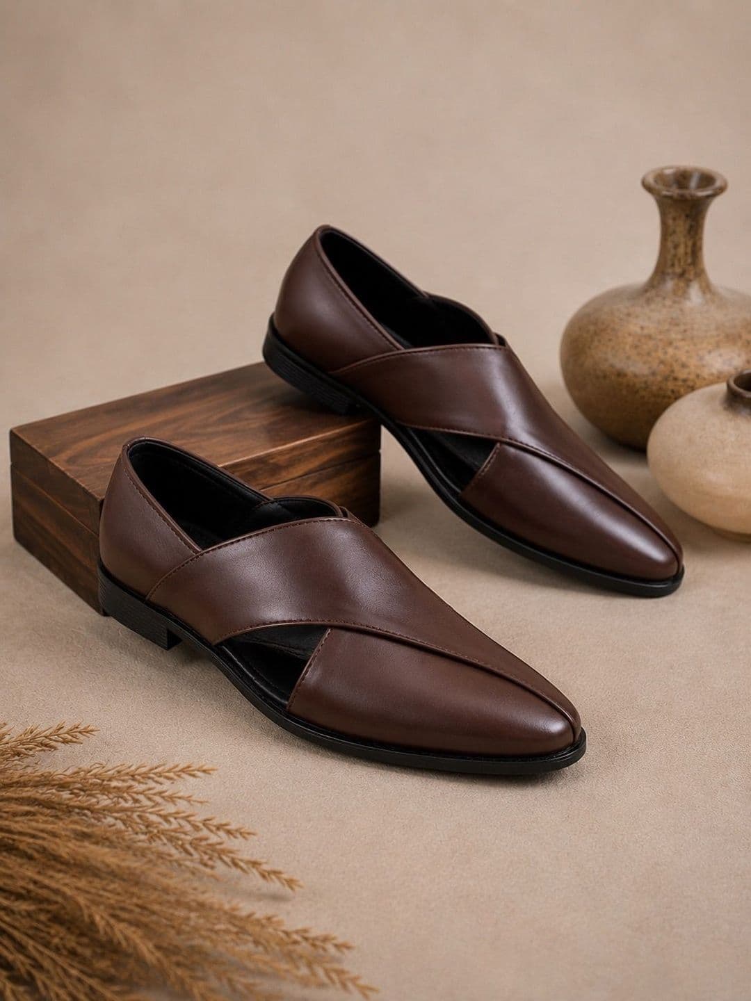 Mast & Harbour Men Shoe-Style Sandals - view 1