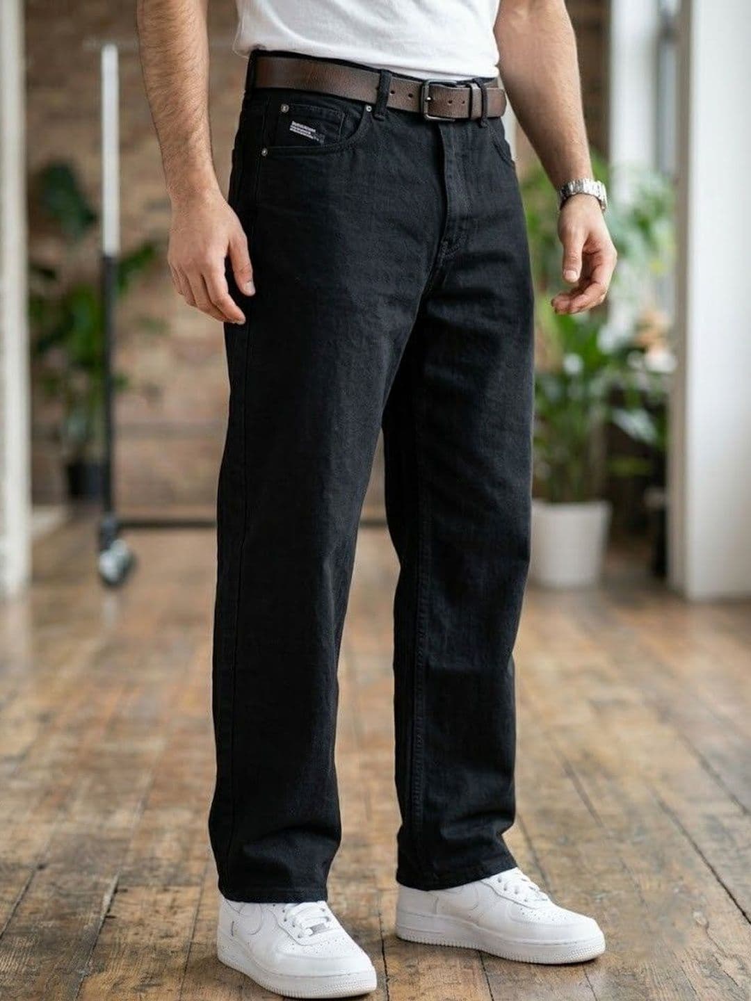 FEBRi Men Wide Leg Mid-Rise Jeans - view 1