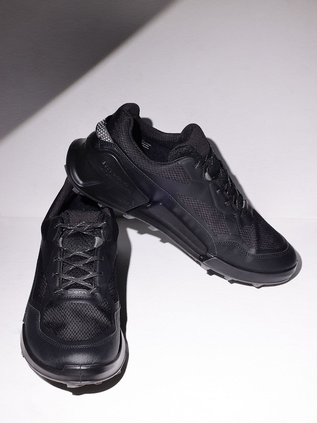 ECCO Men Biom 2.1 Mountain Trekking Shoes - view 1