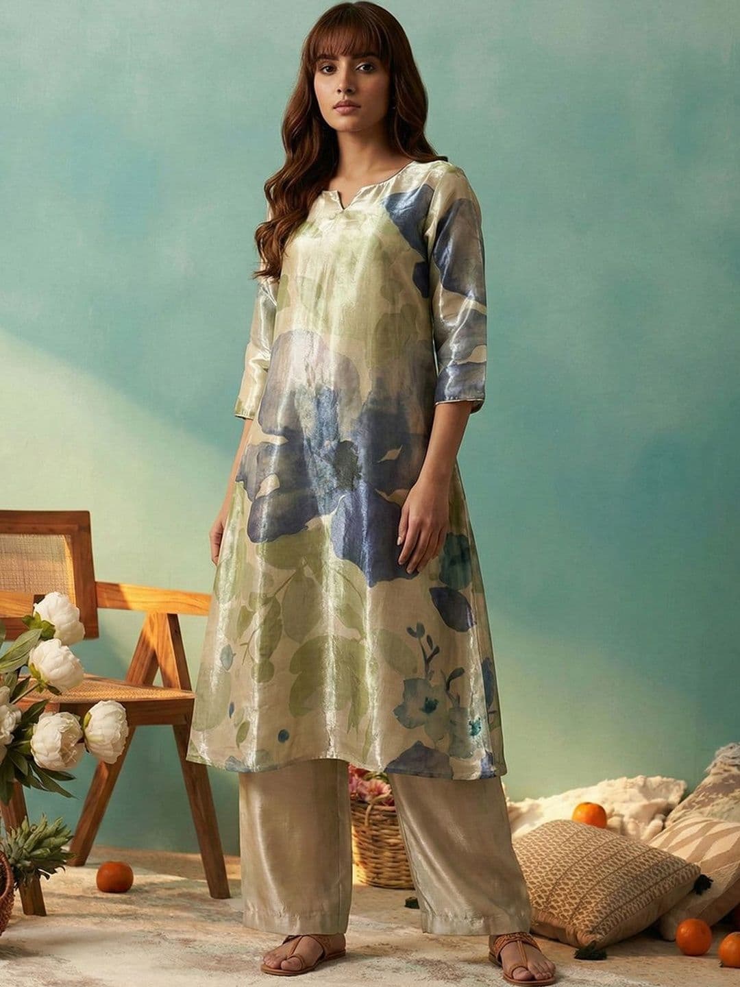 House of Pataudi Women Floral Printed Regular Kurta with Palazzos - view 1