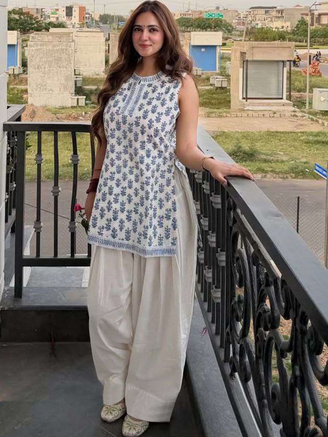 GOSriKi Women's White Cotton Blend Printed Straight Kurta With Farshi Salwar Set - view 1