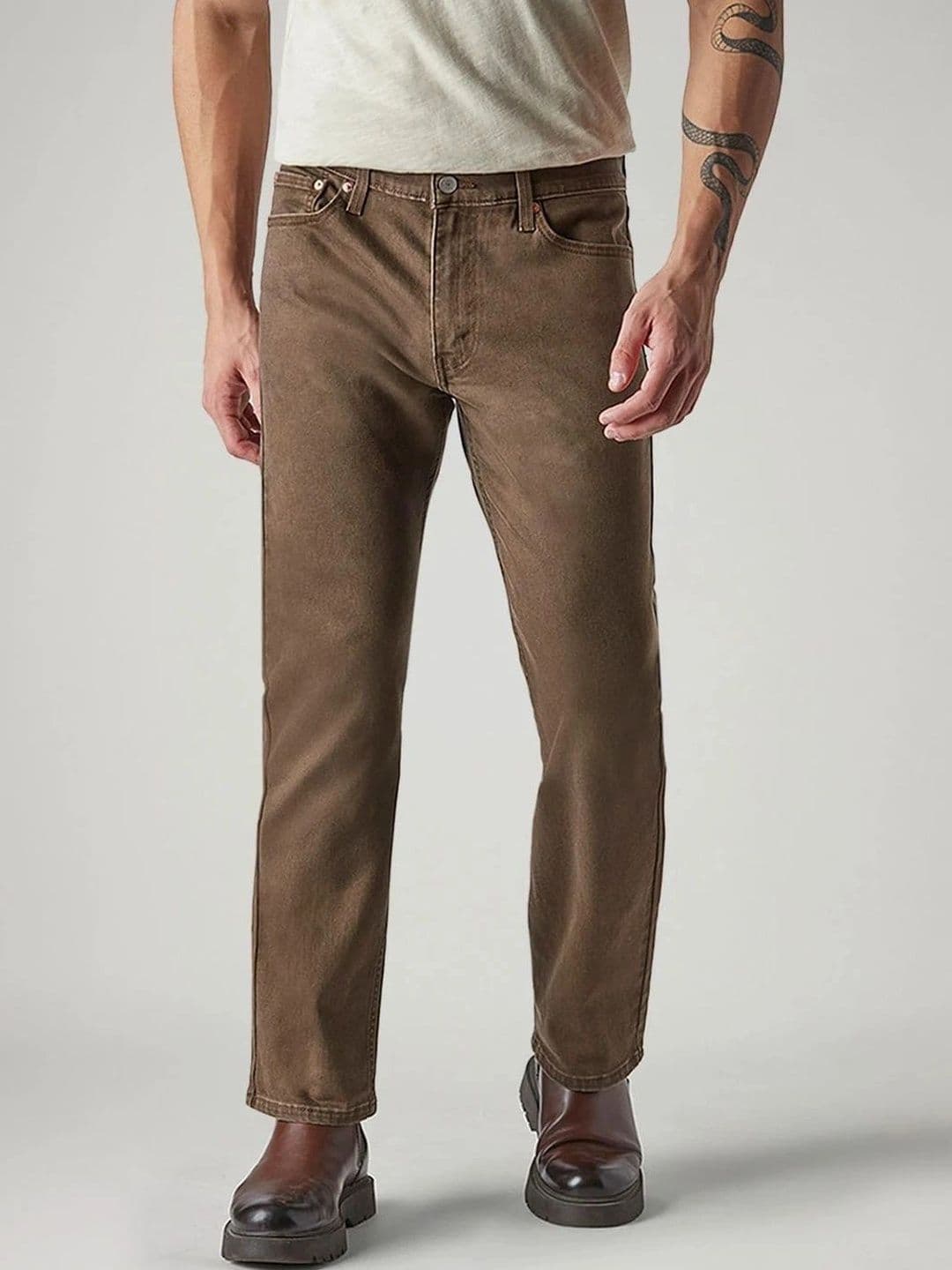 Levis Men Classic Straight Fit Mid-Rise Stretchable Jeans - view 1