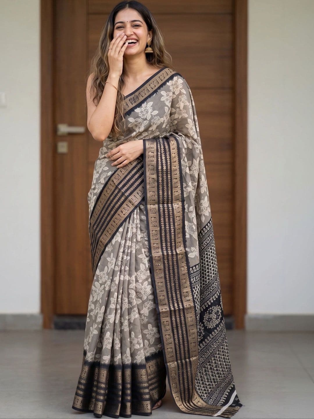 BOLOKA Floral Zari Silk Blend Designer Saree - view 1