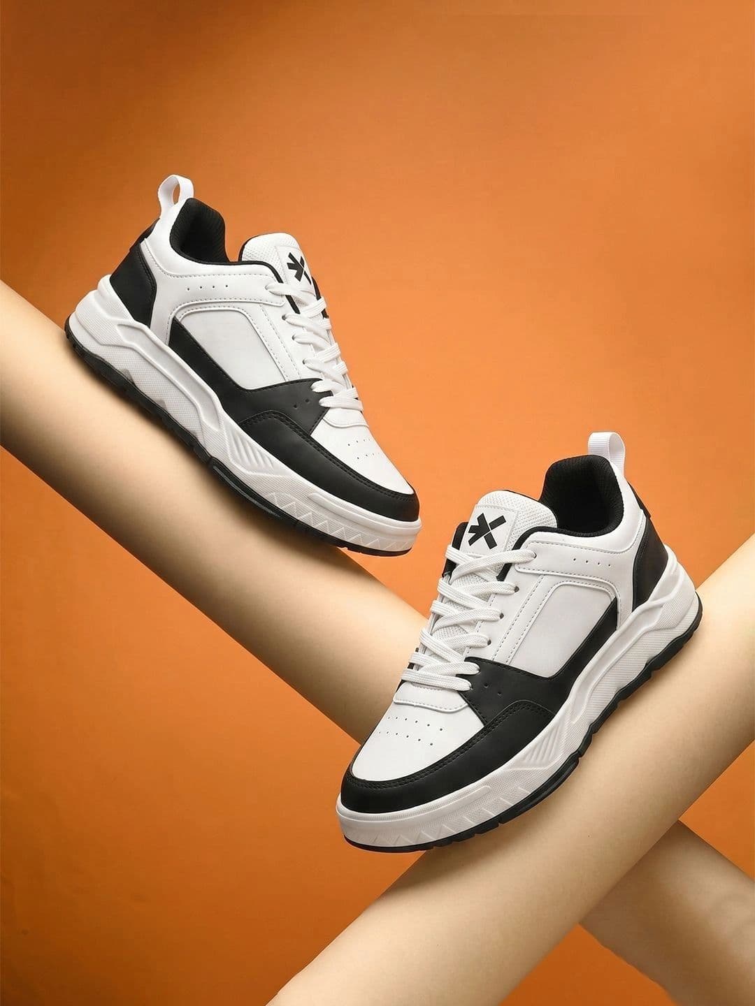 HRX by Hrithik Roshan Men Colourblocked Sneakers - view 1