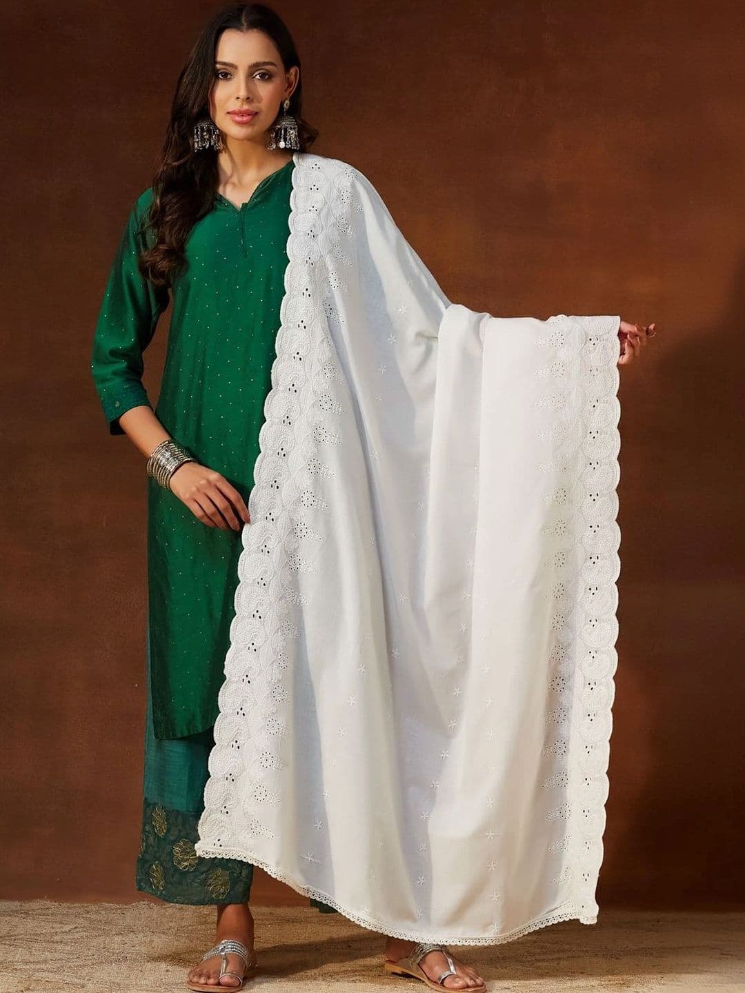 AKSHADEEP Embroidered Dupatta with Chikankari - view 1