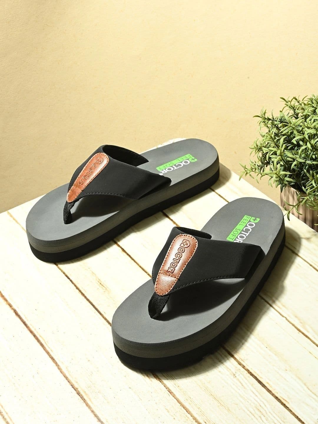 DOCTOR FEEL SOFT Men Thong Flip-Flops - view 1