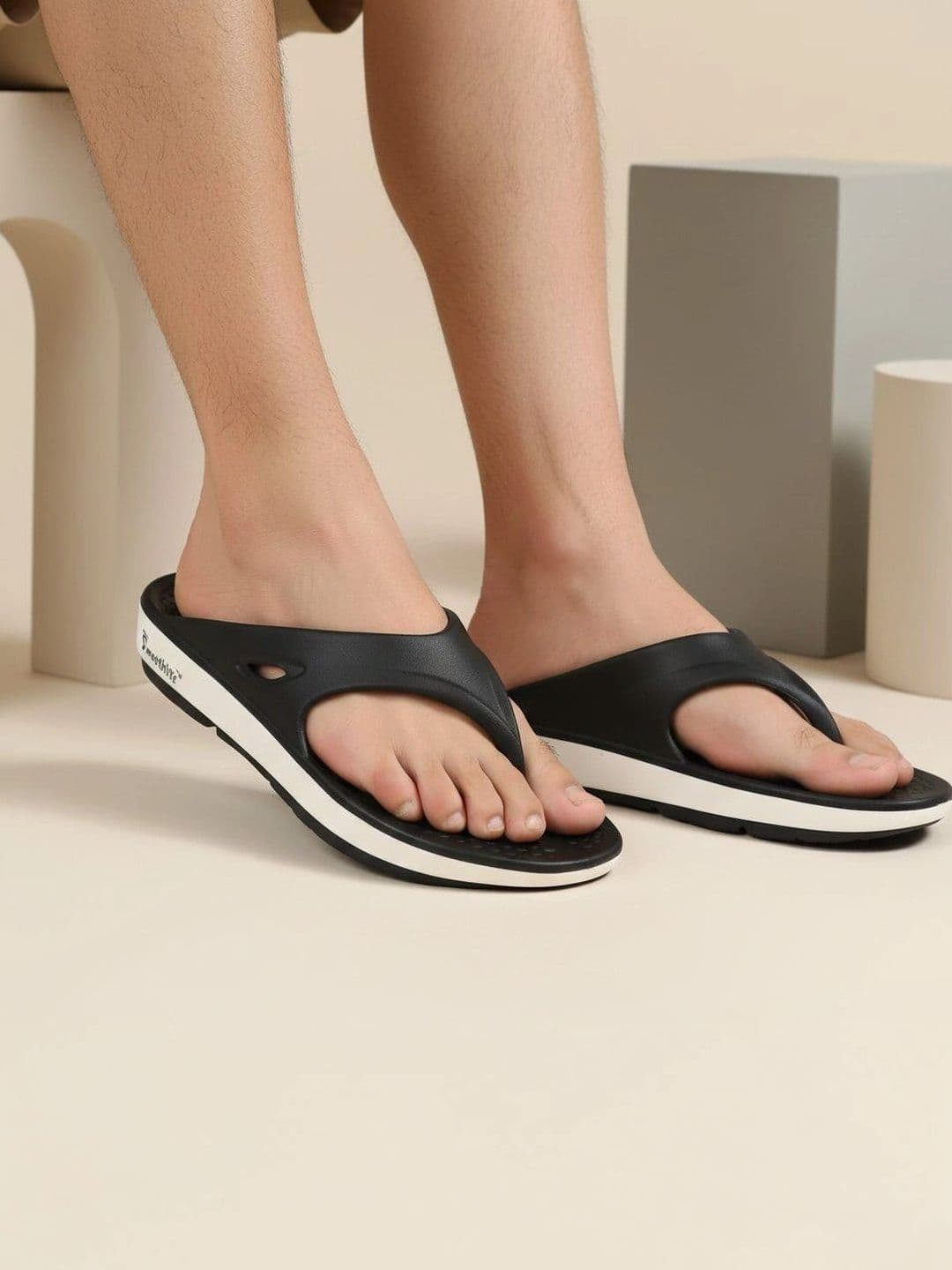 Smoothlite Men Thong Flip-Flops - view 1
