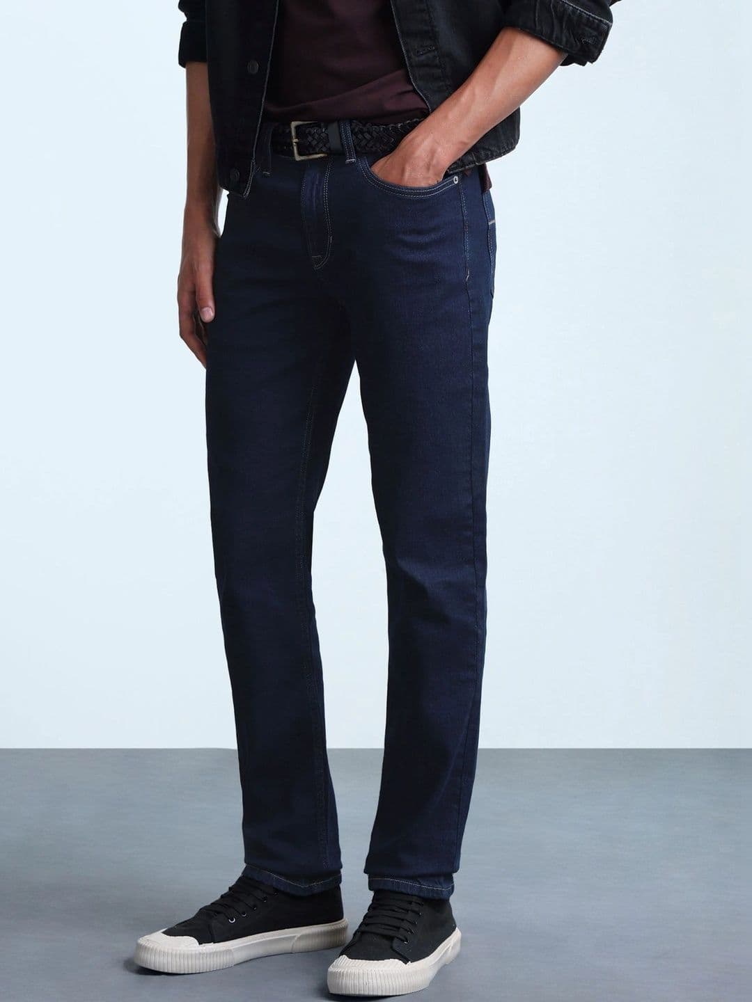 Flying Machine Men Straight Fit Mid-Rise Light Fade Stretchable Jeans - view 1