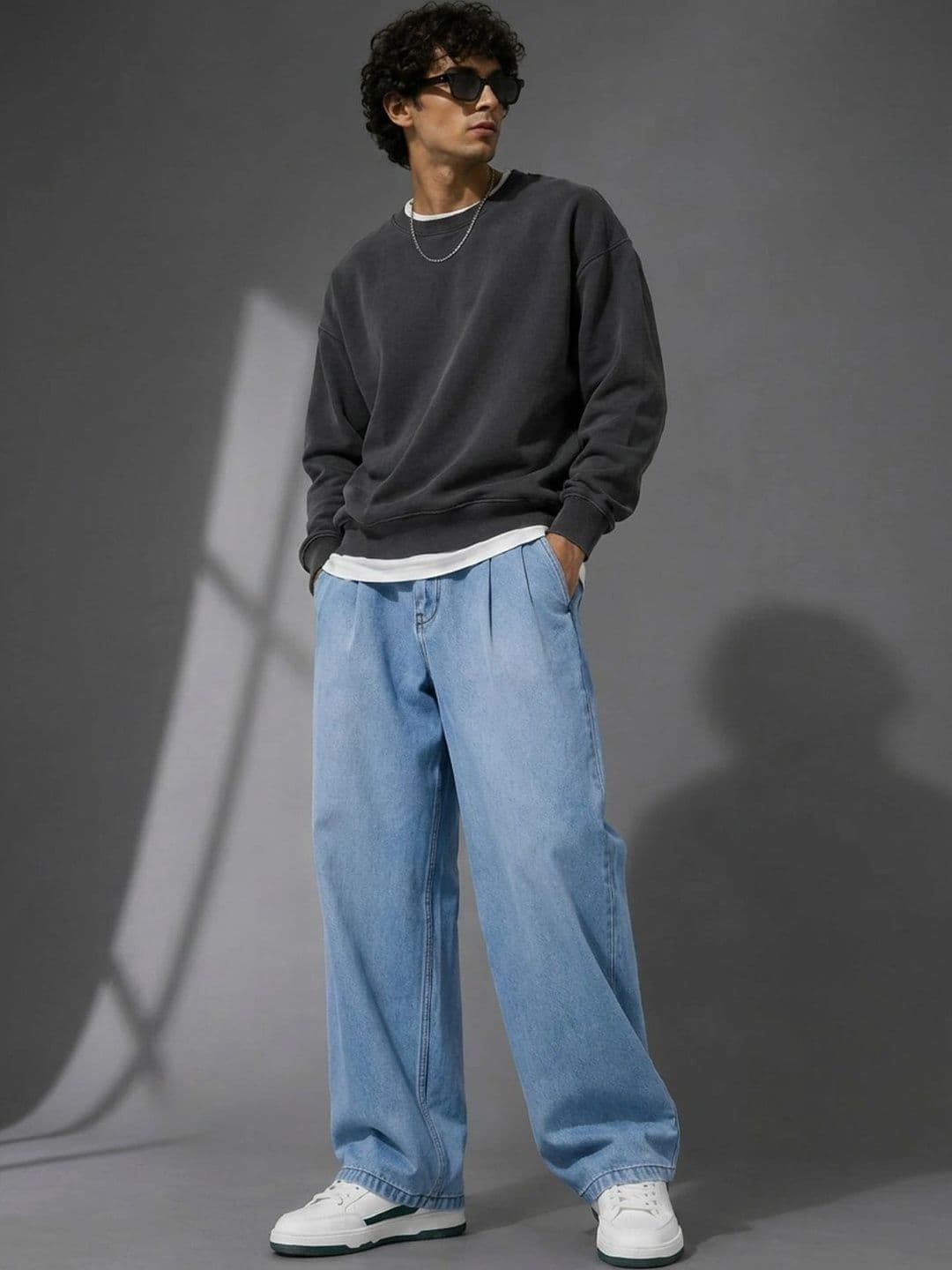 Styli Men Baggy Fit Pleated Mid-Rise Stretchable Jeans - view 1