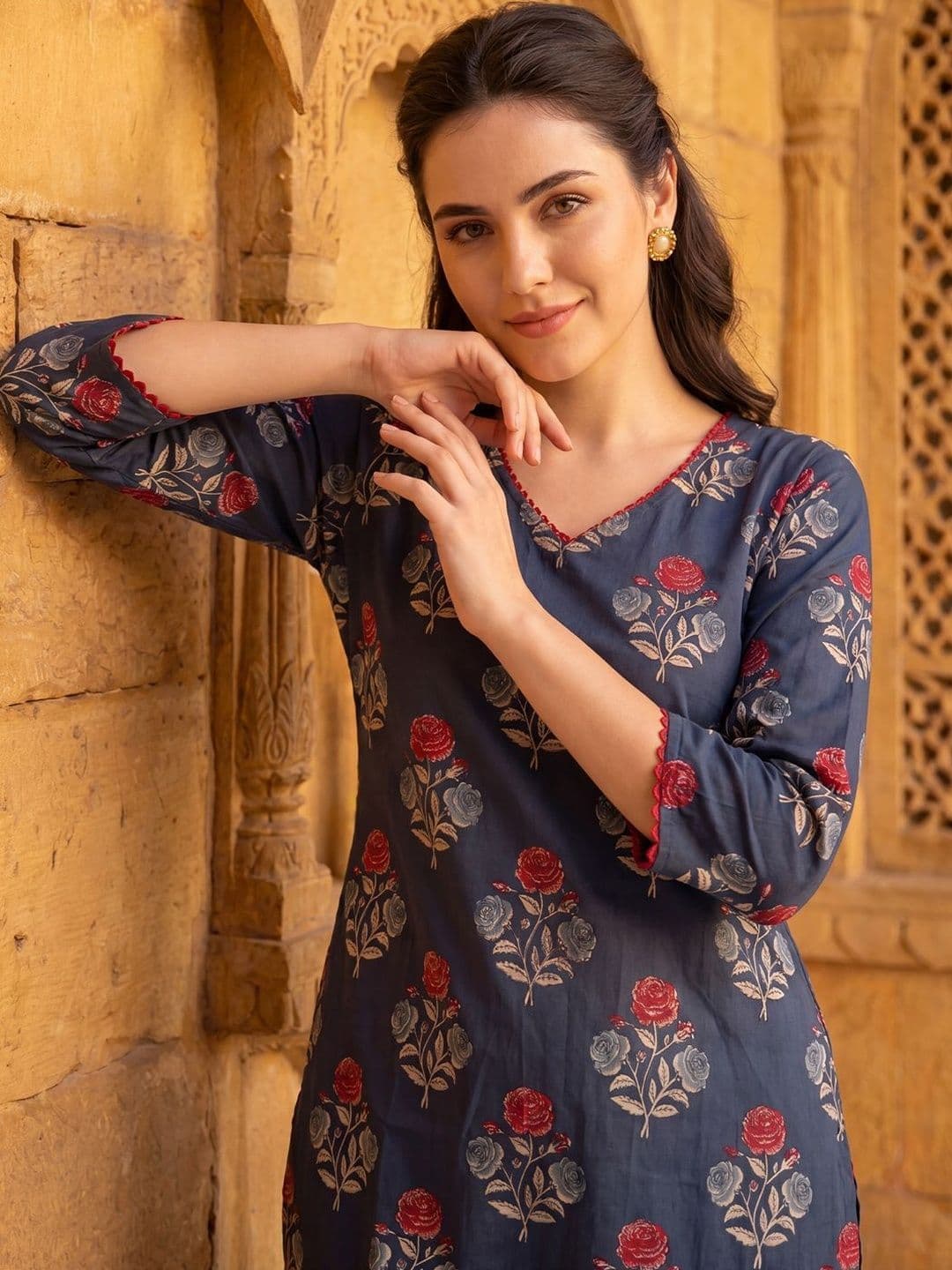 Indo Era Women Floral Printed Regular Pure Cotton Kurta with Trousers - view 1