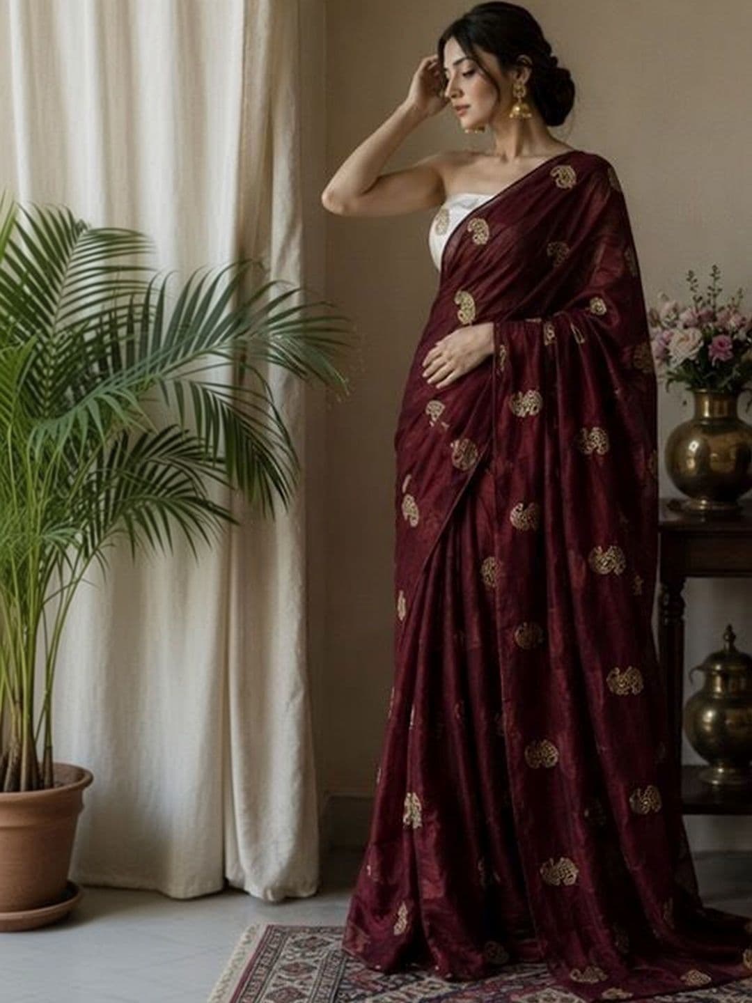 MARUTI CREATION Paisley Embroidered Pure Cotton Heavy Work Saree - view 1