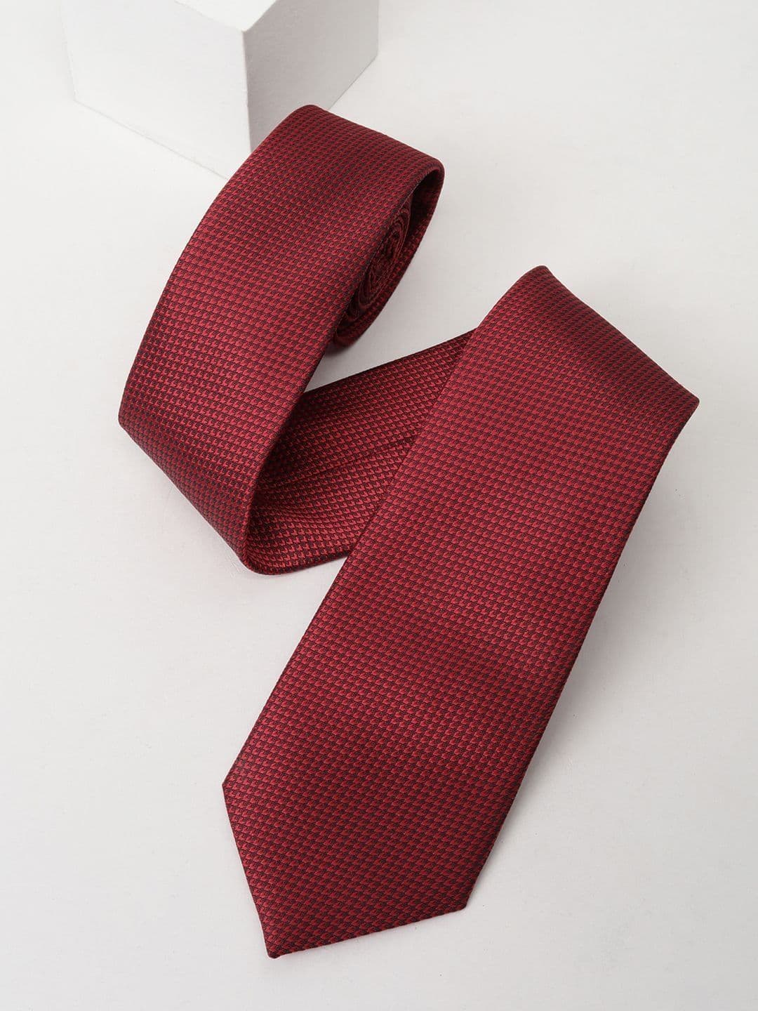Van Heusen Men Woven Design Broad Tie - view 1