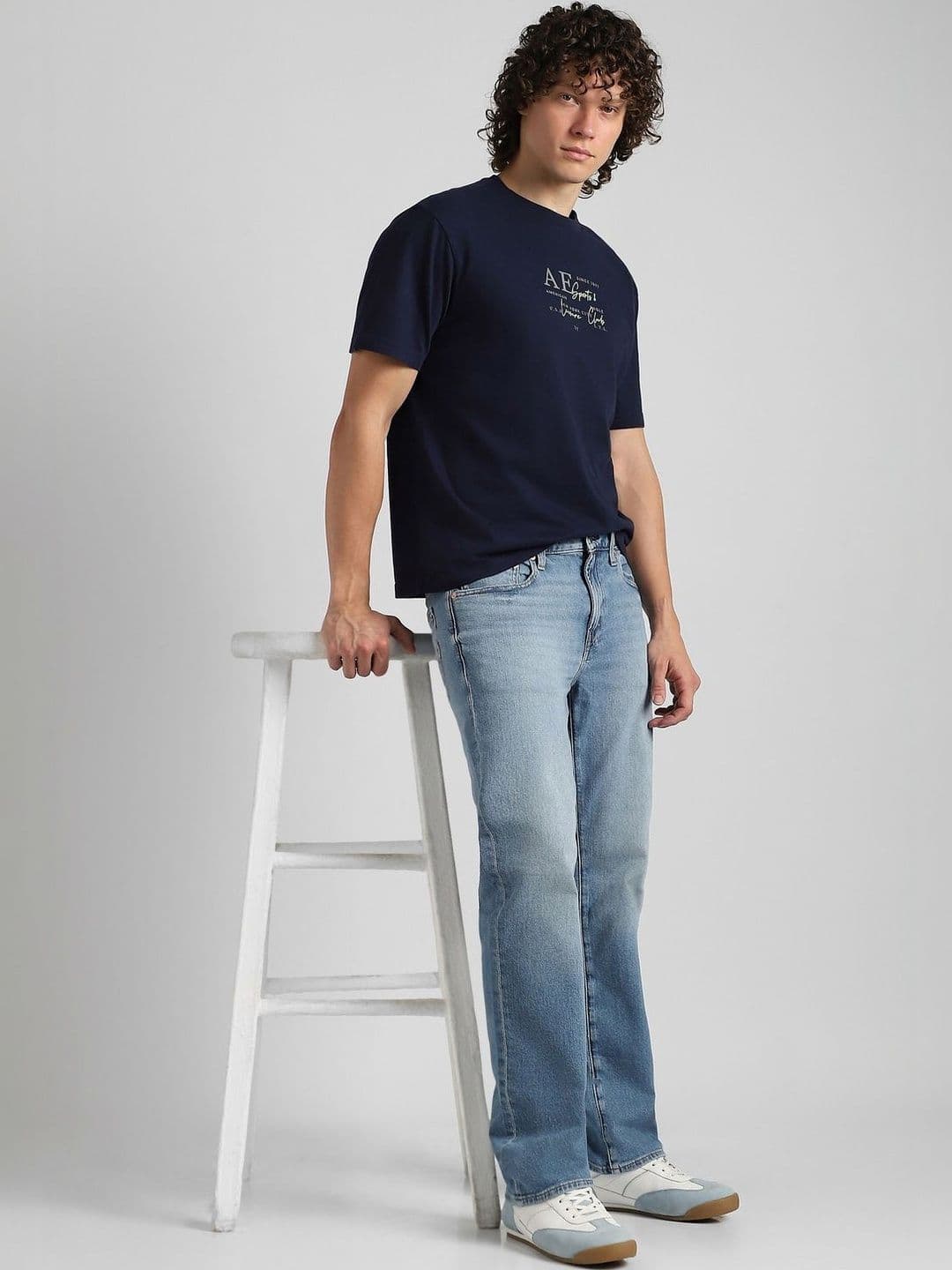 AMERICAN EAGLE OUTFITTERS Men Bootcut Mid-Rise Jeans - view 1