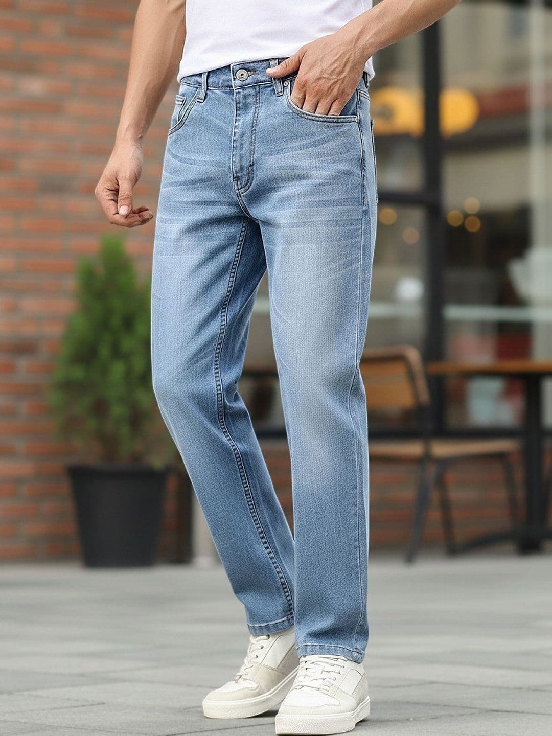 Urbano Fashion Men Regular Fit Mid-Rise Mildly Distressed Heavy Fade Stretchable Jeans