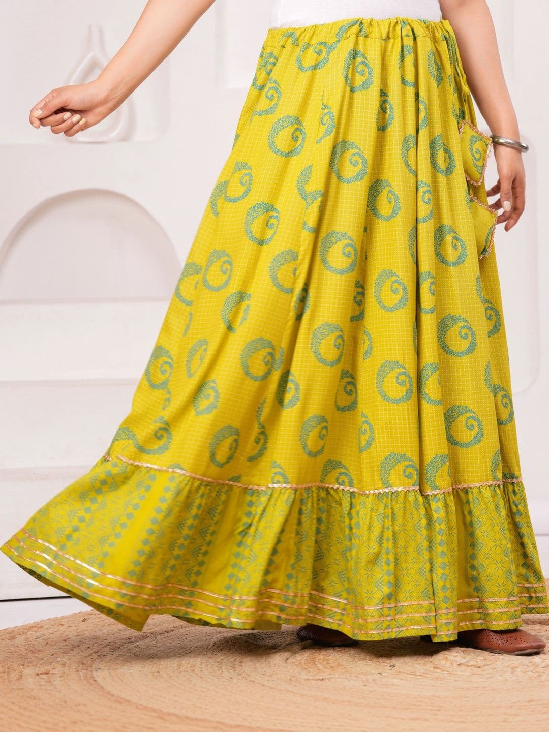 Clothy N Wave Women Tiered Maxi Flared Skirt - view 1