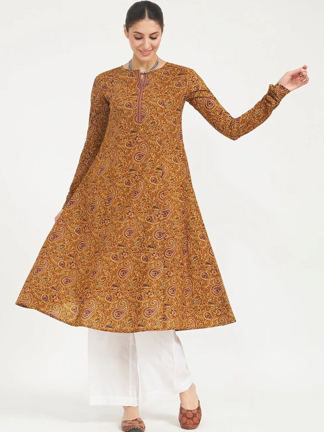 FIORRA Women Paisley Printed Thread Work Kurta - view 1