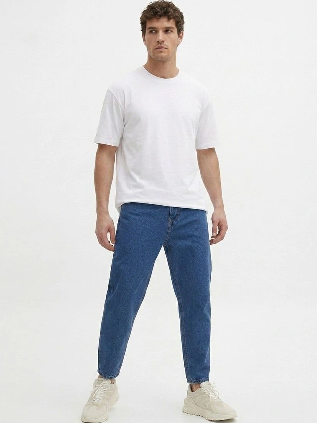 HERE&NOW Men Relaxed Fit Mid-Rise Stretchable Jeans - view 1