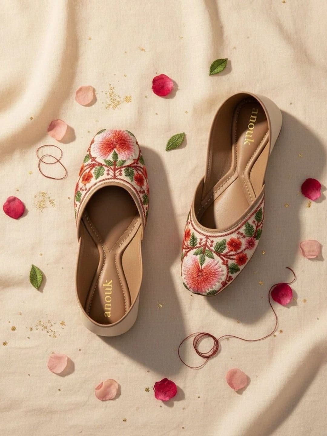 Anouk Women Embellished Ethnic Mojaris with Embroidered Flats - view 1