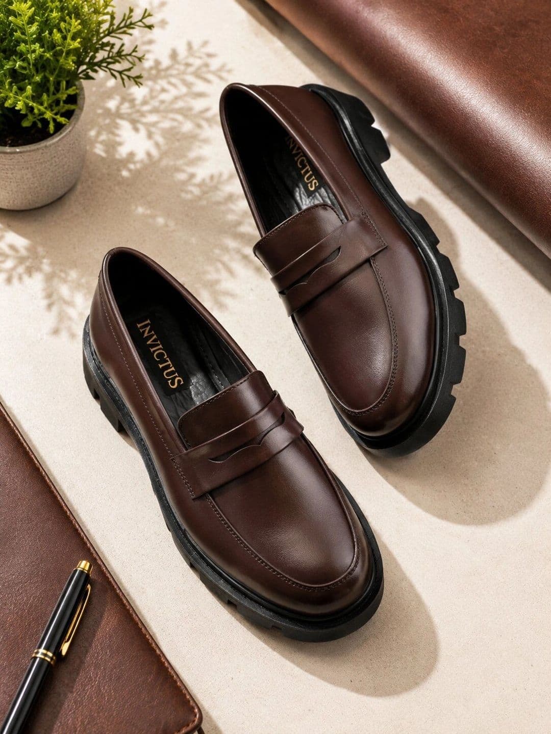 INVICTUS Men Round Toe Slip-On Formal Loafers - view 1