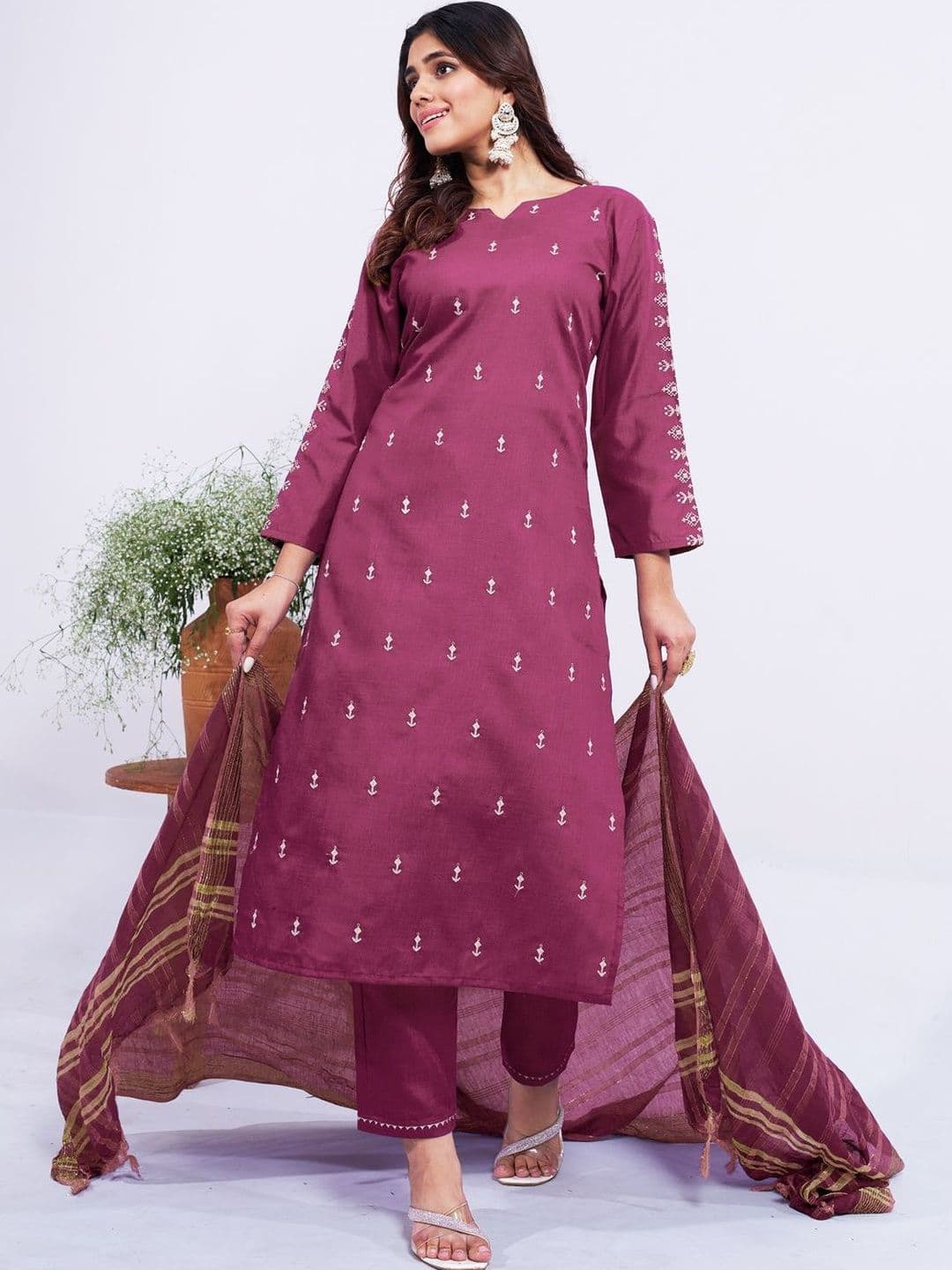 ARADHNA Women Ethnic Motifs Embroidered Regular Thread Work Kurta with Trousers & With Dupatta - view 1