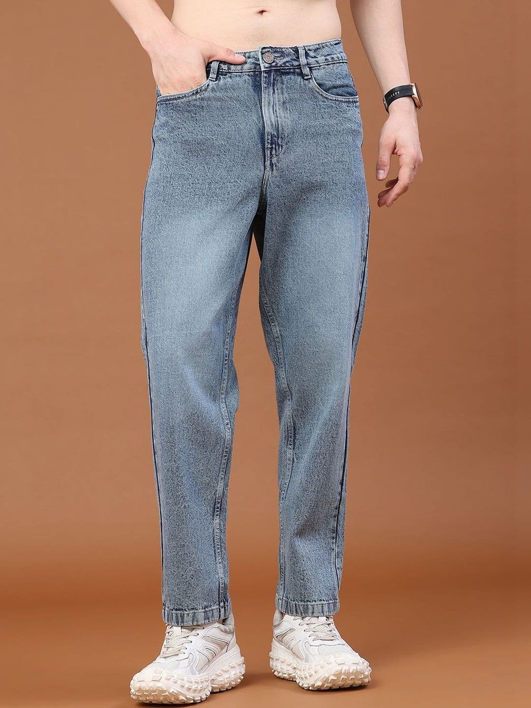 LIMEROAD Men Regular Fit Mid-Rise Cuffed Hem Stretchable Jeans - view 1