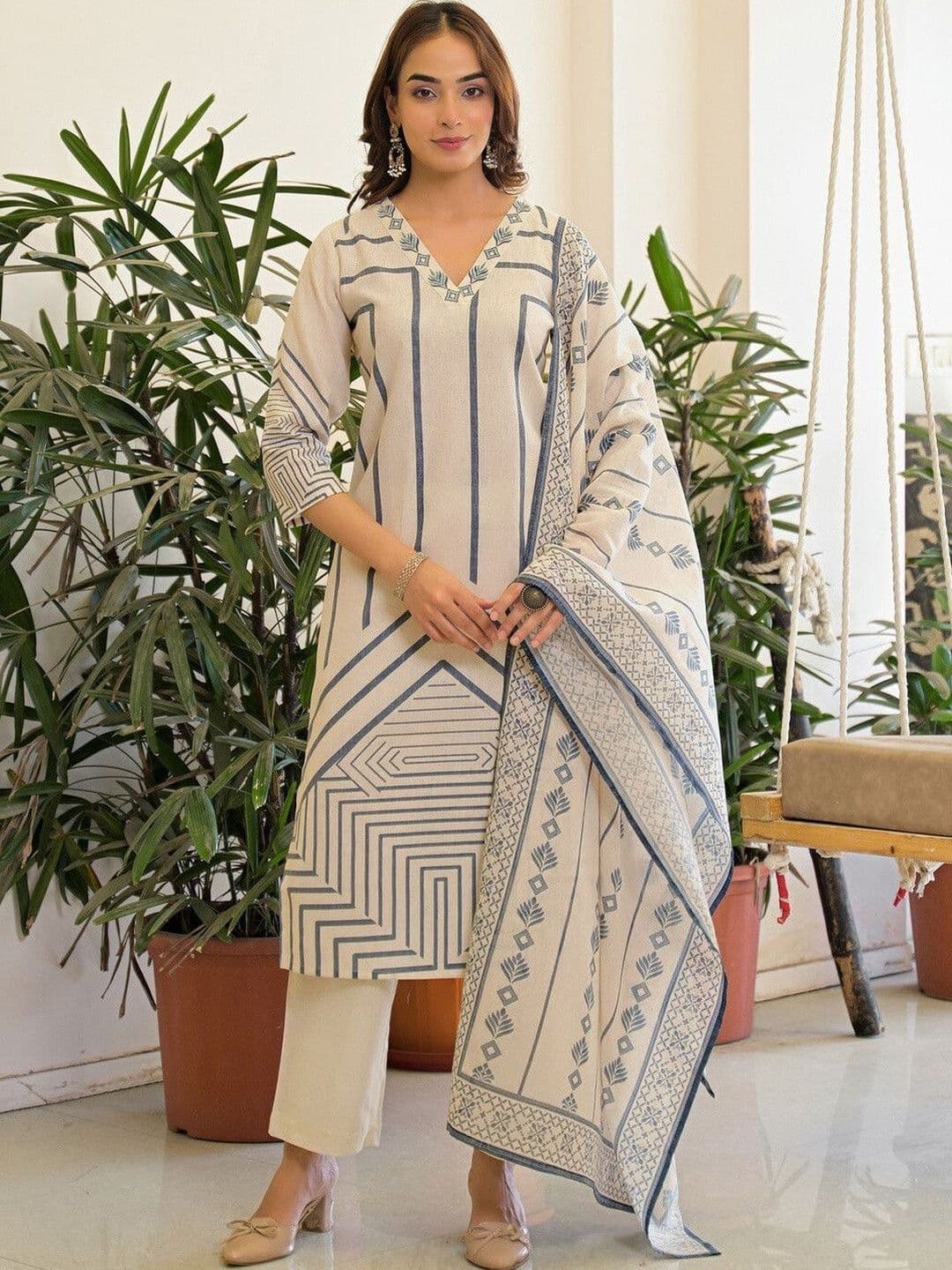 SANISA Women Printed Regular Pure Cotton Kurta with Trousers & With Dupatta - view 1