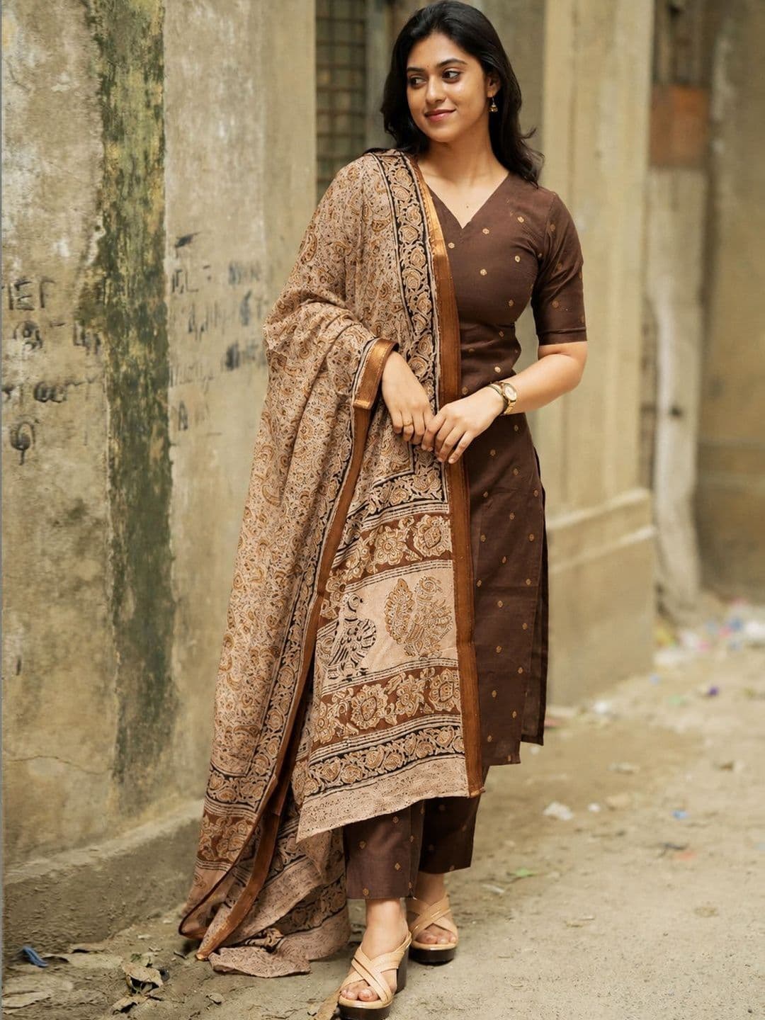 GoSriKi Women Ethnic Motifs Printed Regular Kurta with Trousers & With Dupatta - view 1