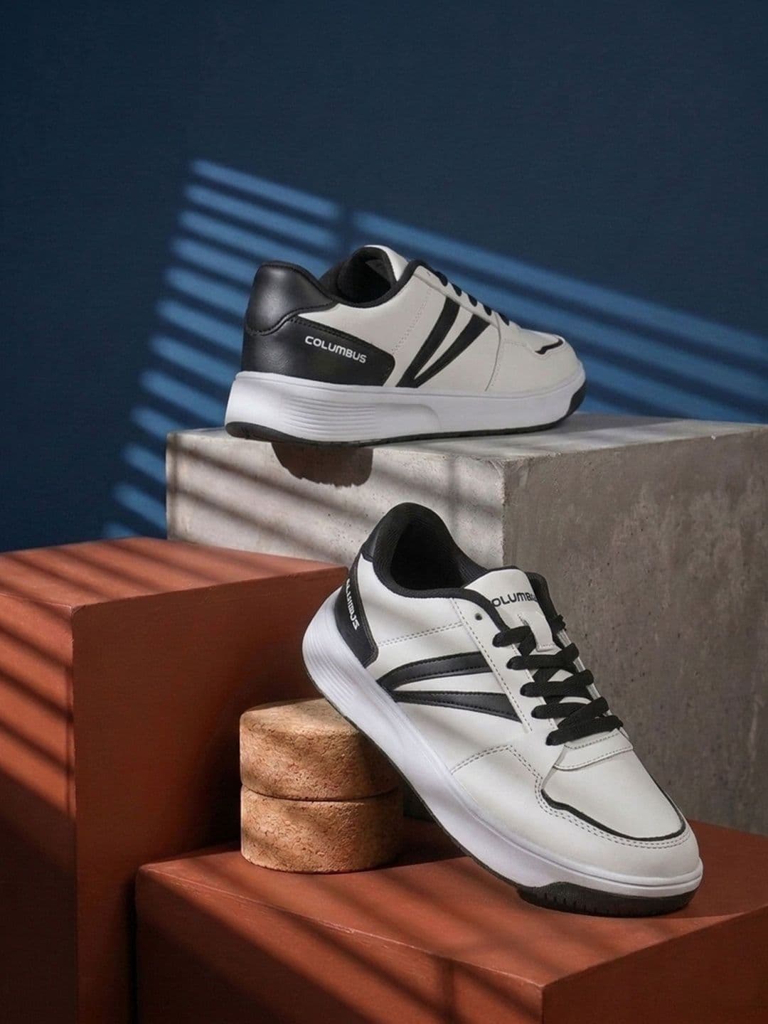 Columbus Men Colourblocked Sneakers - view 1