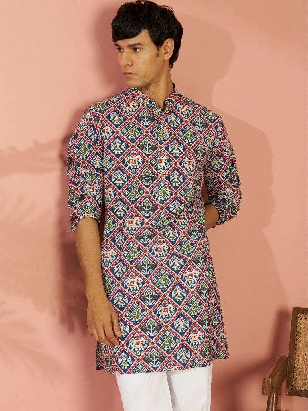 VASTRAMAY Men Blue Patola Printed Cotton Mid-Length Kurta