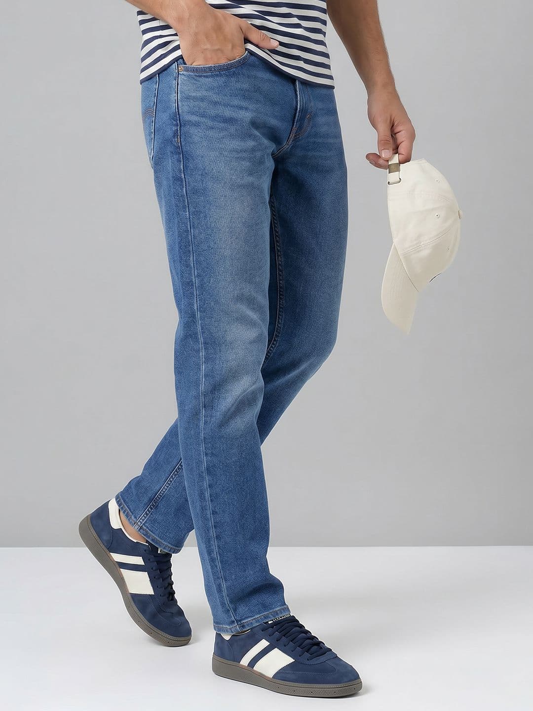 Levis Men 505 Straight Fit Stretchable Jeans - view 1